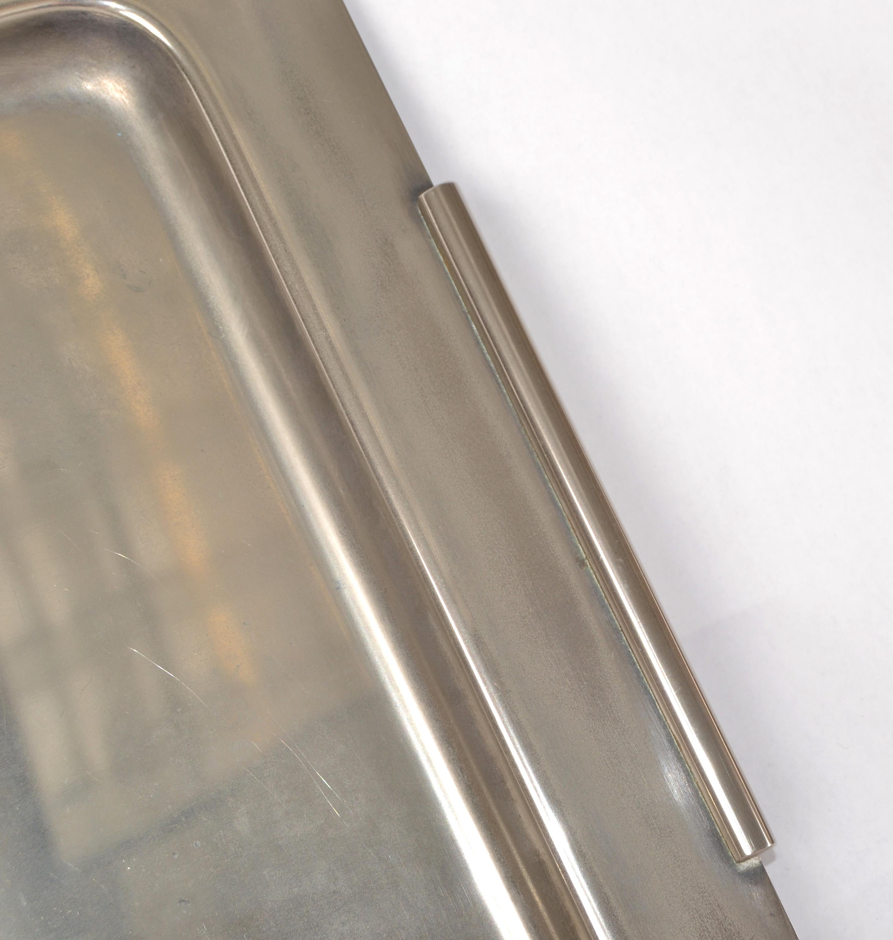Late 20th Century 1980s Silver Plated Art Deco Style Platter Sering Tray by LASLO for Towle Italy For Sale