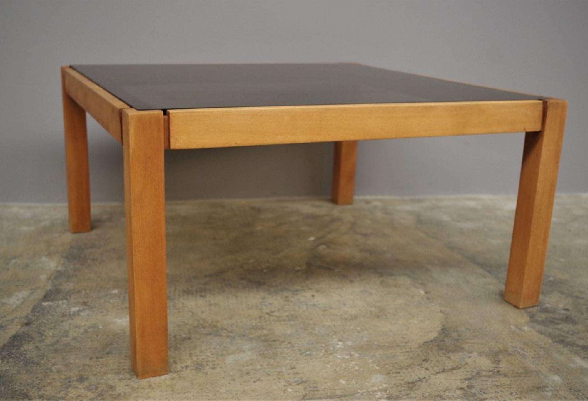table basse en verre fumé des années 1980 en vente 1