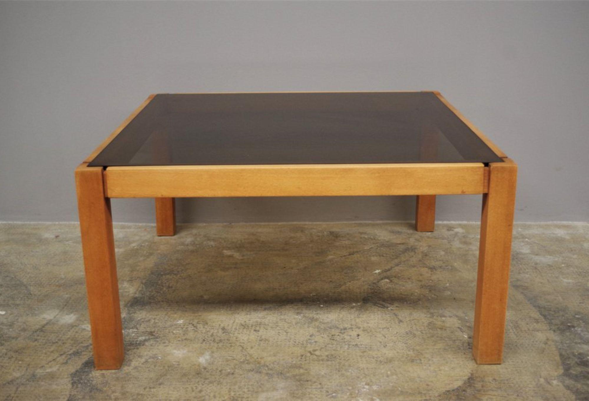 table basse en verre fumé des années 1980 en vente 3