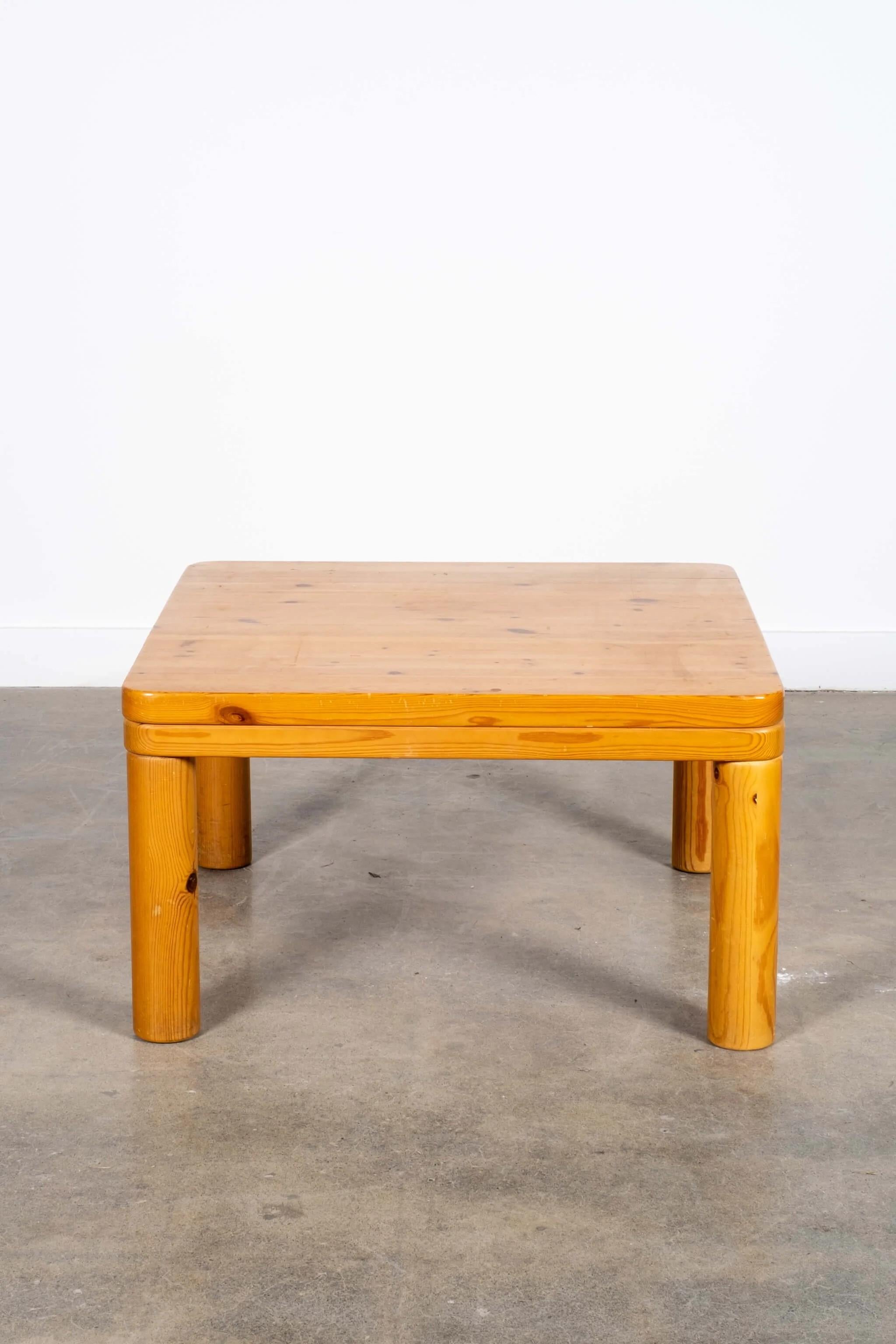 thick leg coffee table