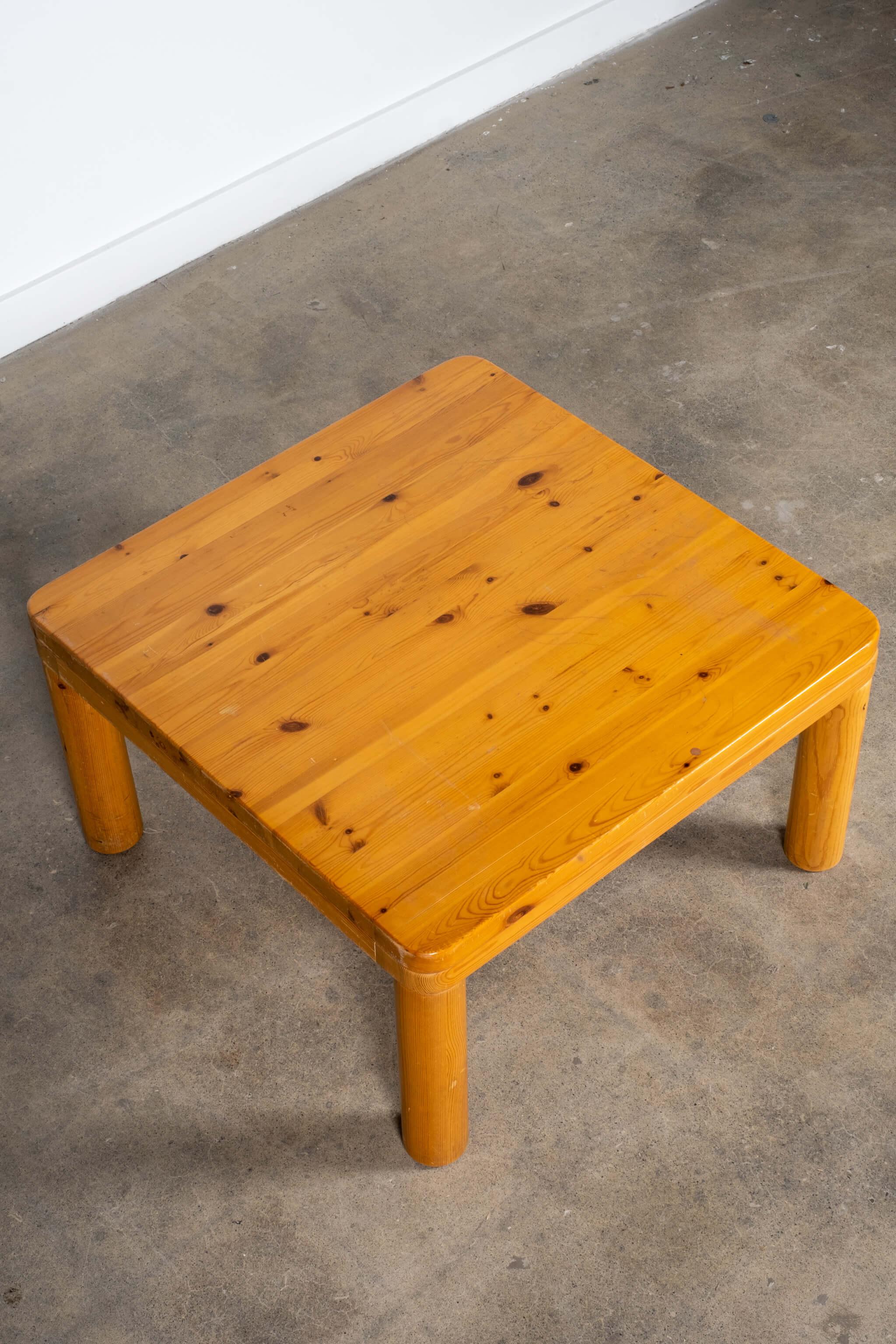 Finnish 1980s Solid Pine Thick Dowel Leg Coffee Table by Finnsauna Lagerholm