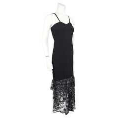 Robe noire Sonia Rykiel des années 1980 avec ourlet à volants en dentelle dorée et argentée