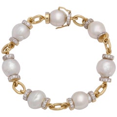 1980s South Sea Baroque Pearl with Diamond Rondelles Fancy Gold Link Bracelet
