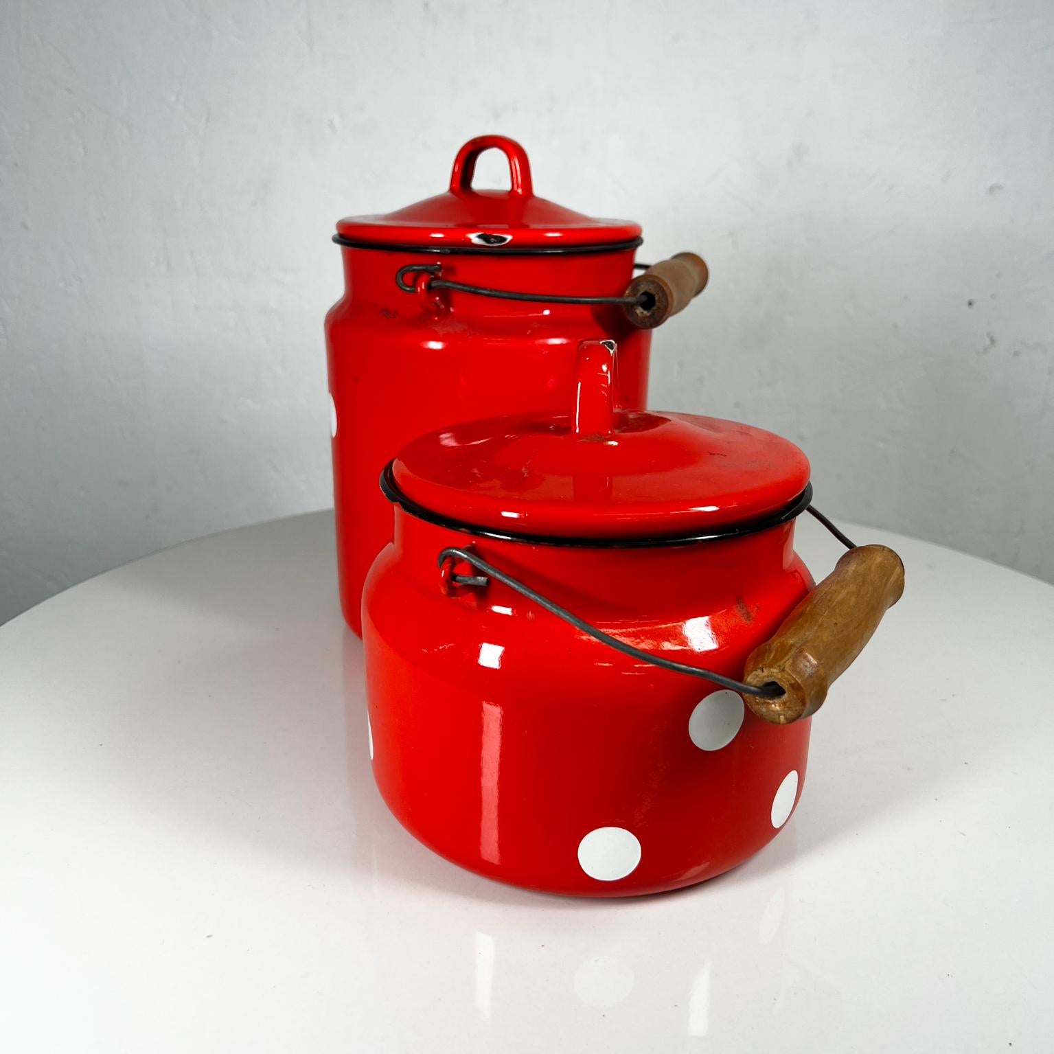 1980s Soviet Red Enamel Polka Dot Lidded Jar Set of 2 with Handle In Good Condition In Chula Vista, CA