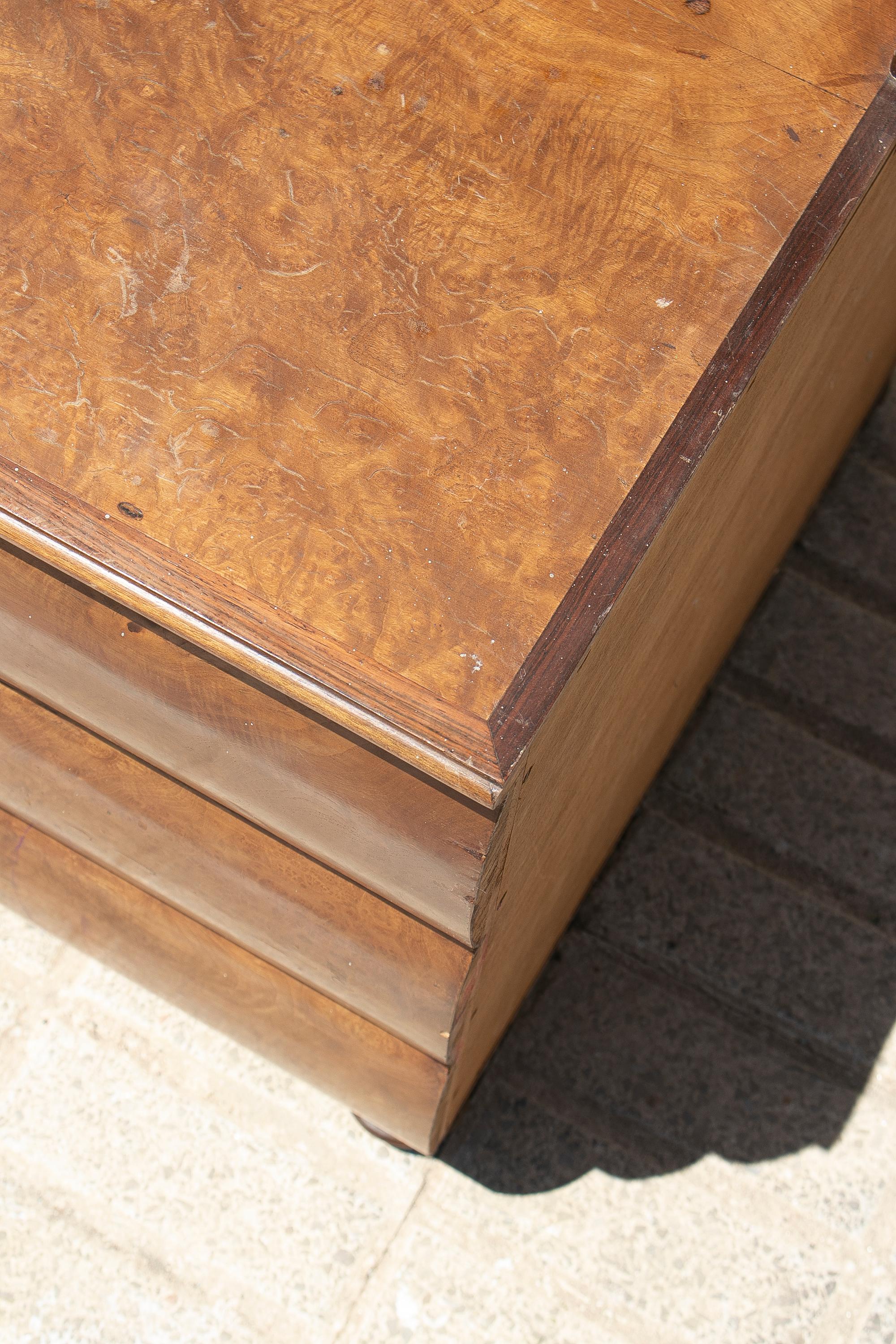 1980s Spanish 3-Drawer Wood Veneer Chest Console Table For Sale 11