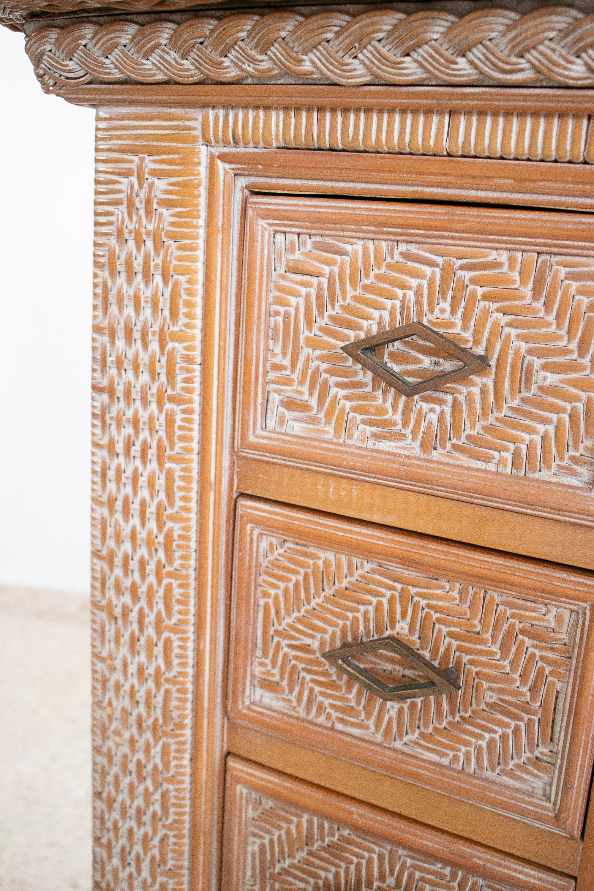 1980s Spanish 6-Drawer & 2-Door Woven Wicker on Wood Sideboard Table For Sale 10