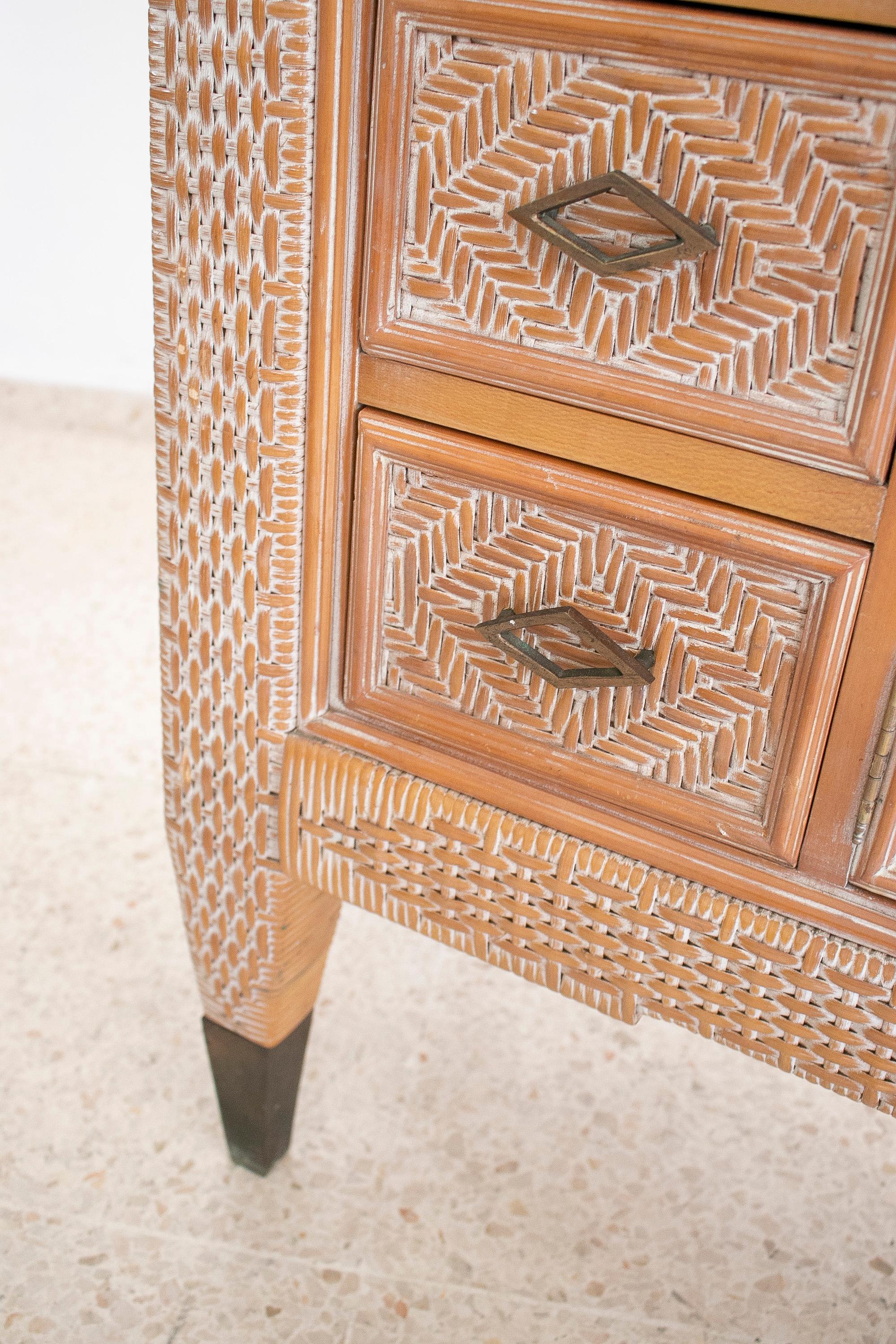 1980s Spanish 6-Drawer & 2-Door Woven Wicker on Wood Sideboard Table For Sale 12