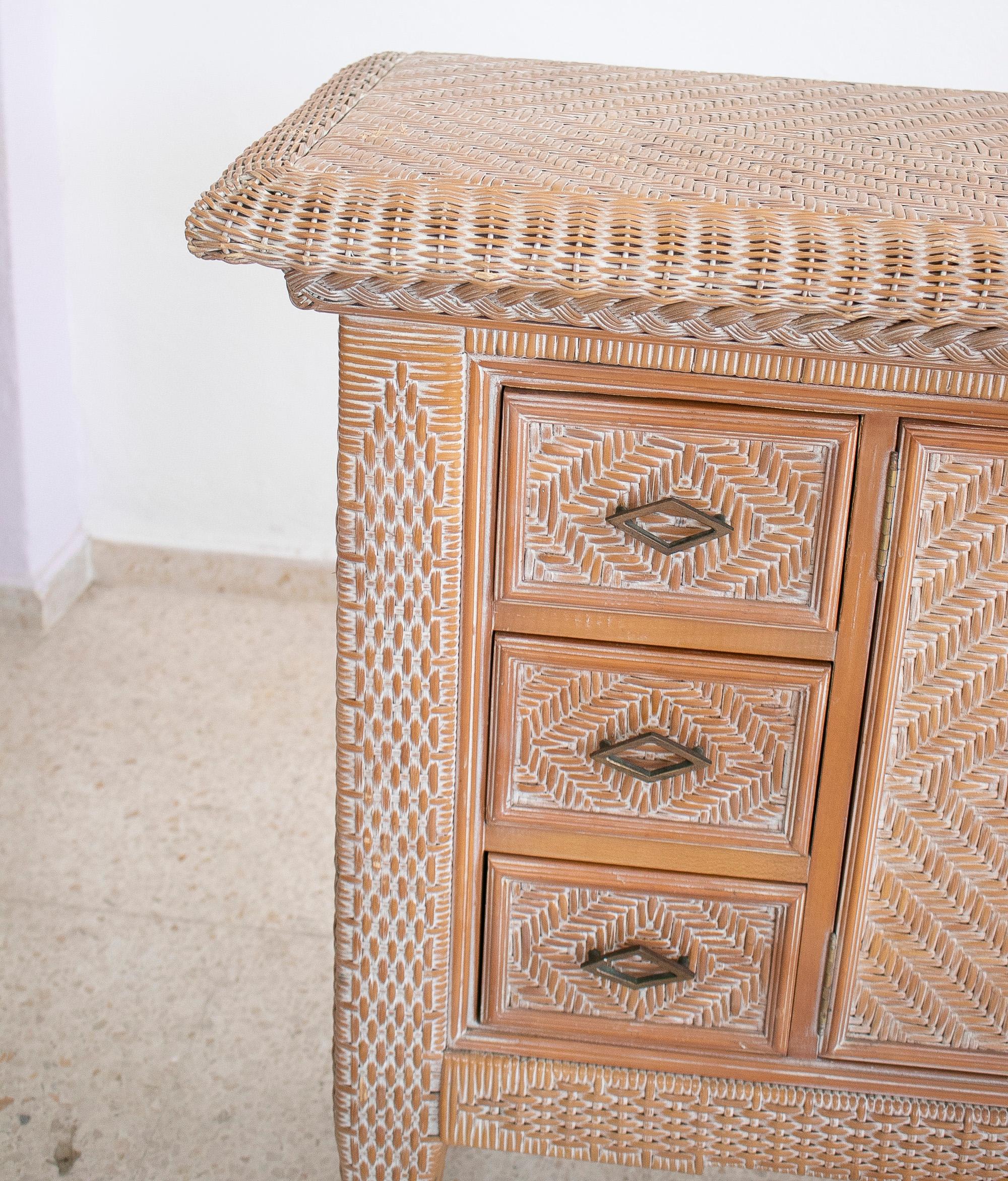 20th Century 1980s Spanish 6-Drawer & 2-Door Woven Wicker on Wood Sideboard Table For Sale