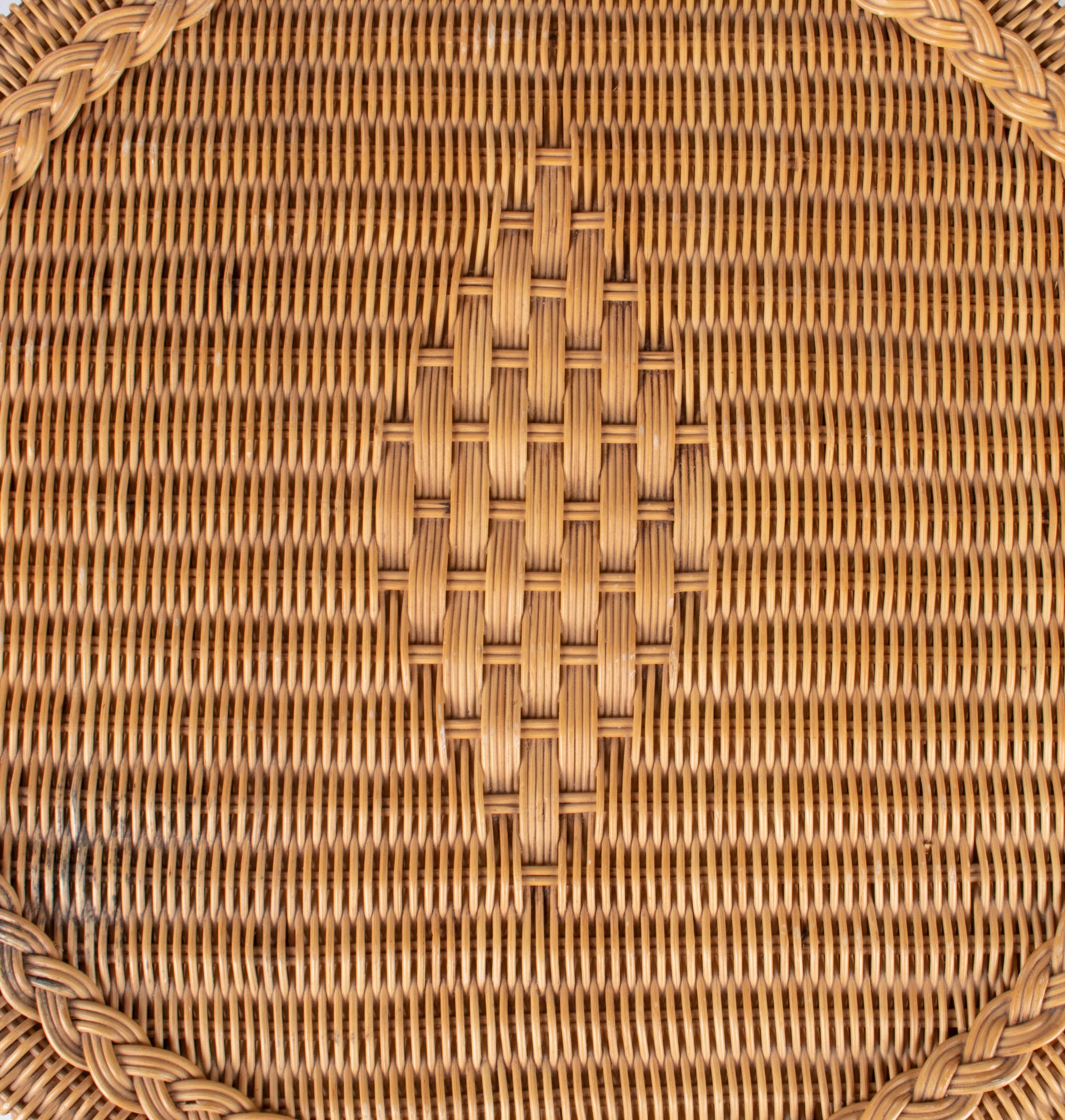 1980s Spanish Bamboo and Wicker Round Side Table In Good Condition In Marbella, ES