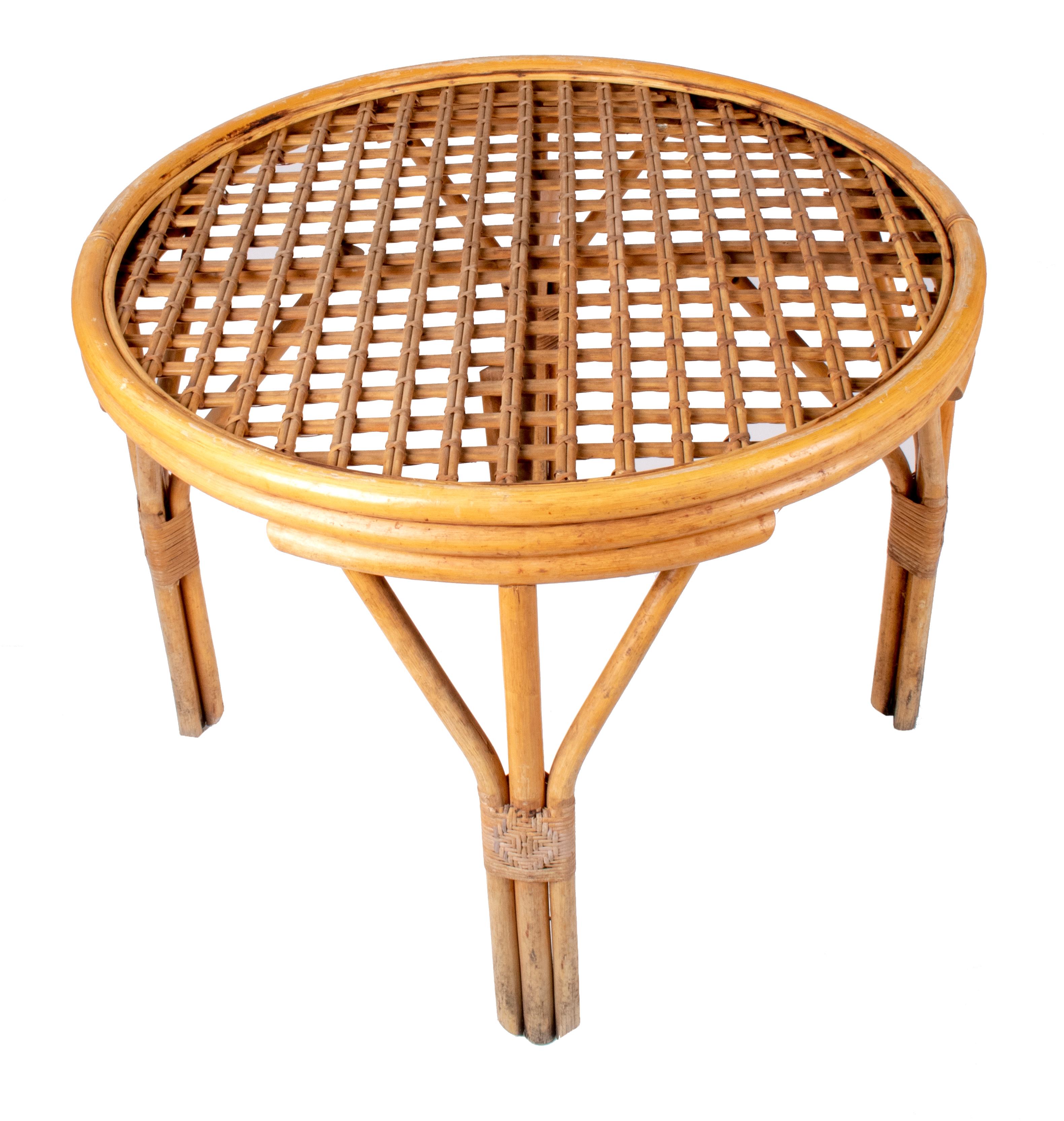 1980s Spanish Bamboo and Wicker Round Table In Good Condition In Marbella, ES