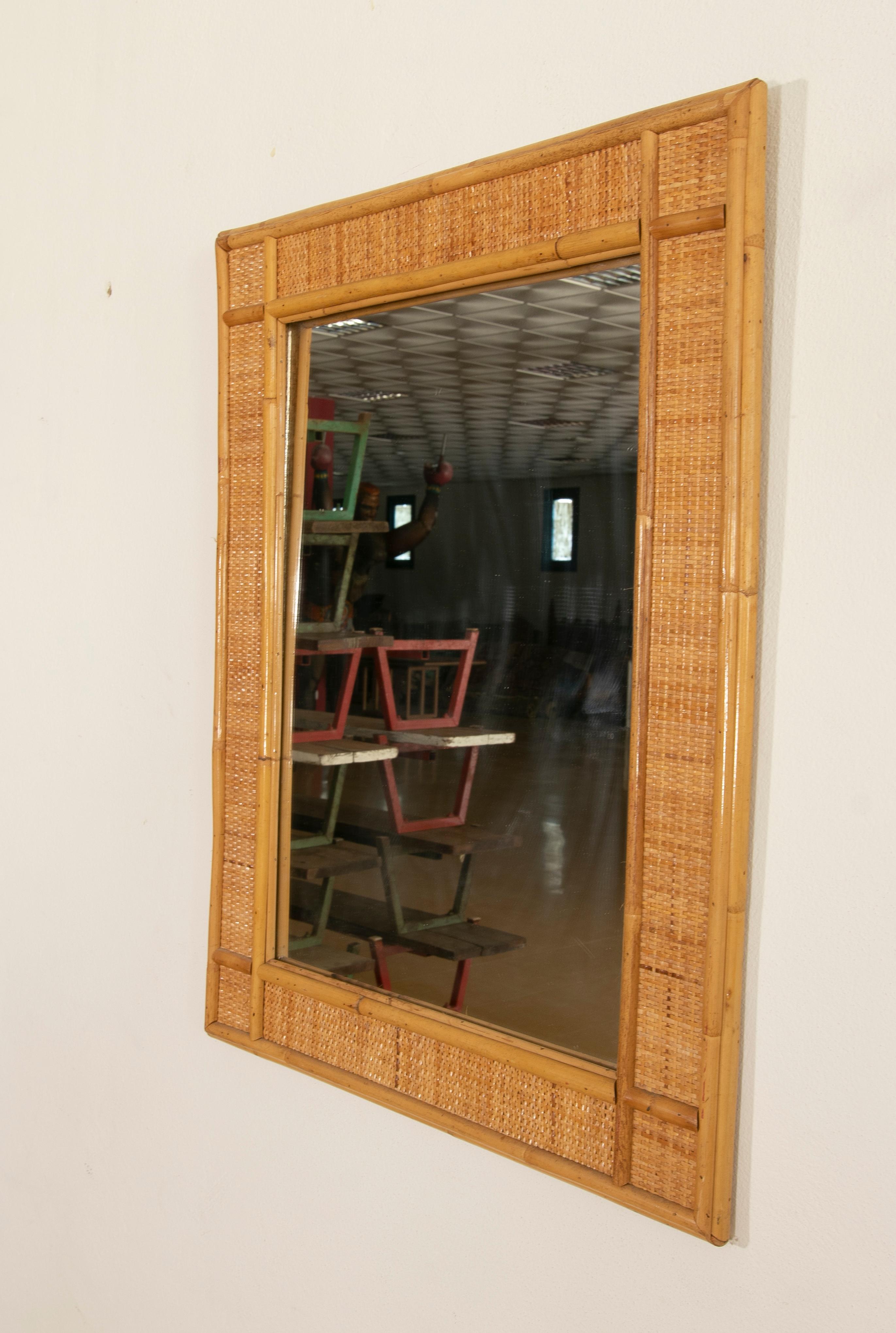 1980s Spanish Bamboo and Wicker Wall Mirror In Good Condition For Sale In Marbella, ES