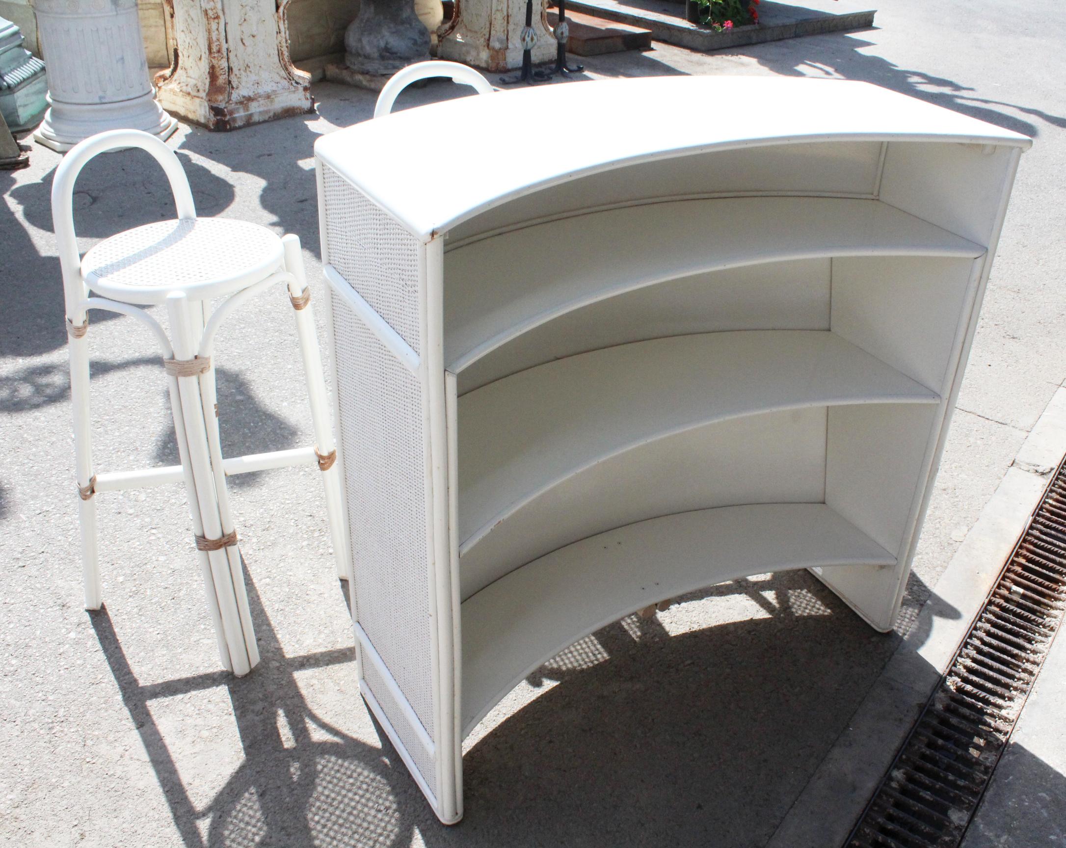 Late 20th Century 1980s Spanish Bamboo, Wood and Rattan Mini Bar Furniture with Three Stools For Sale