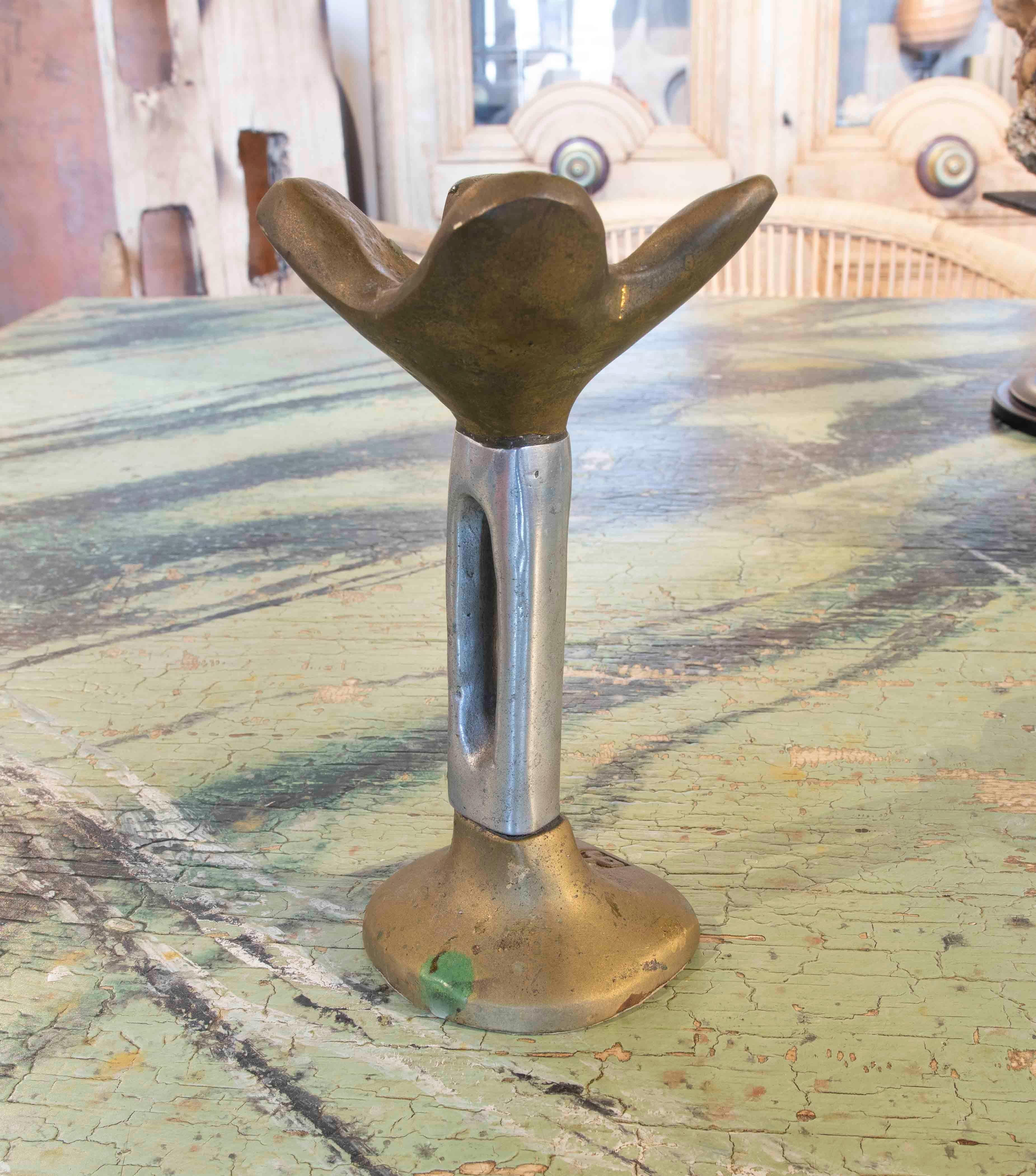 1980s Spanish Bronze Table Sculpture by David Marshall  For Sale 4