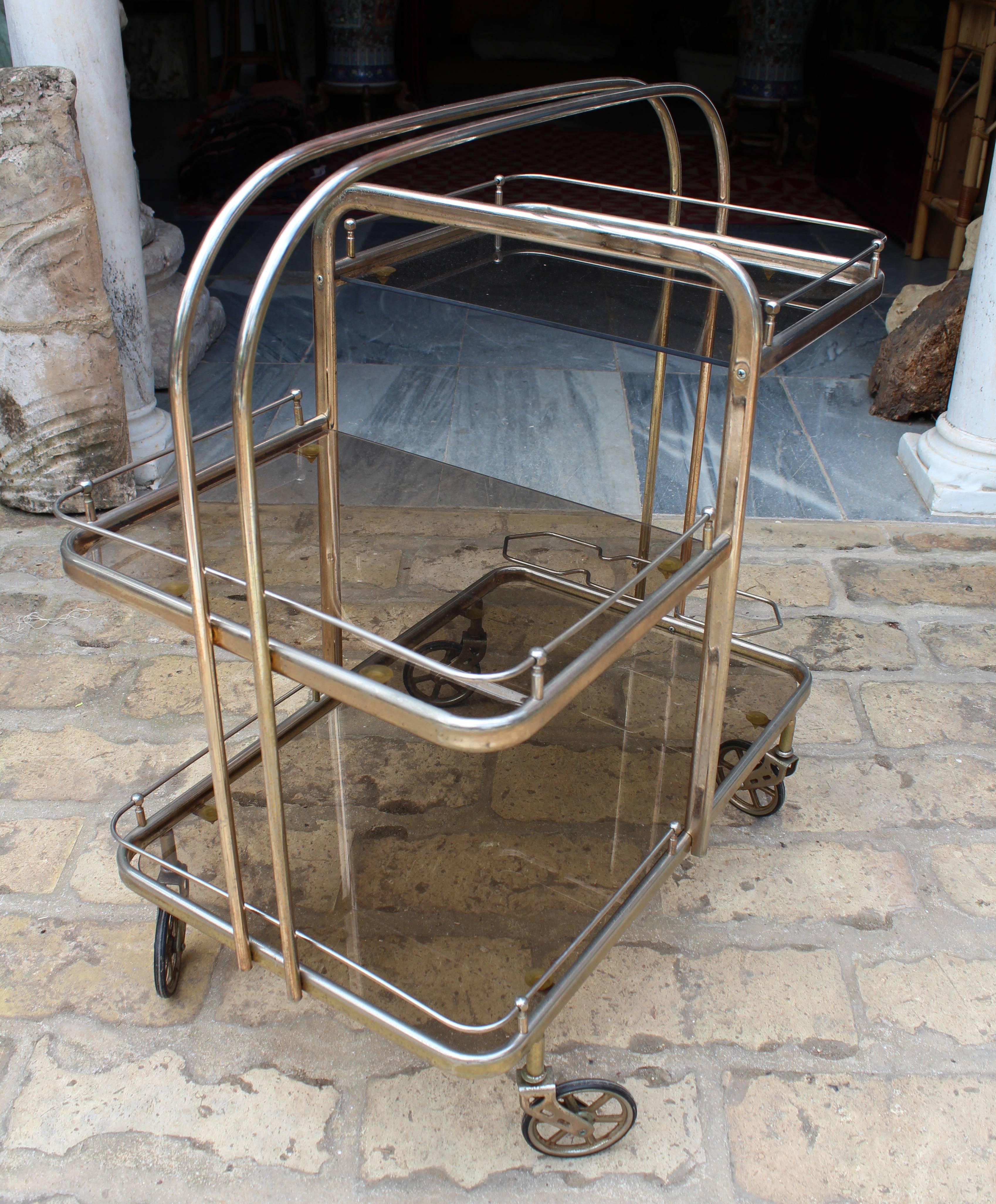 1980s, Spanish Gilded Brass Drinks Trolley with Original Rubber Wheels For Sale 1