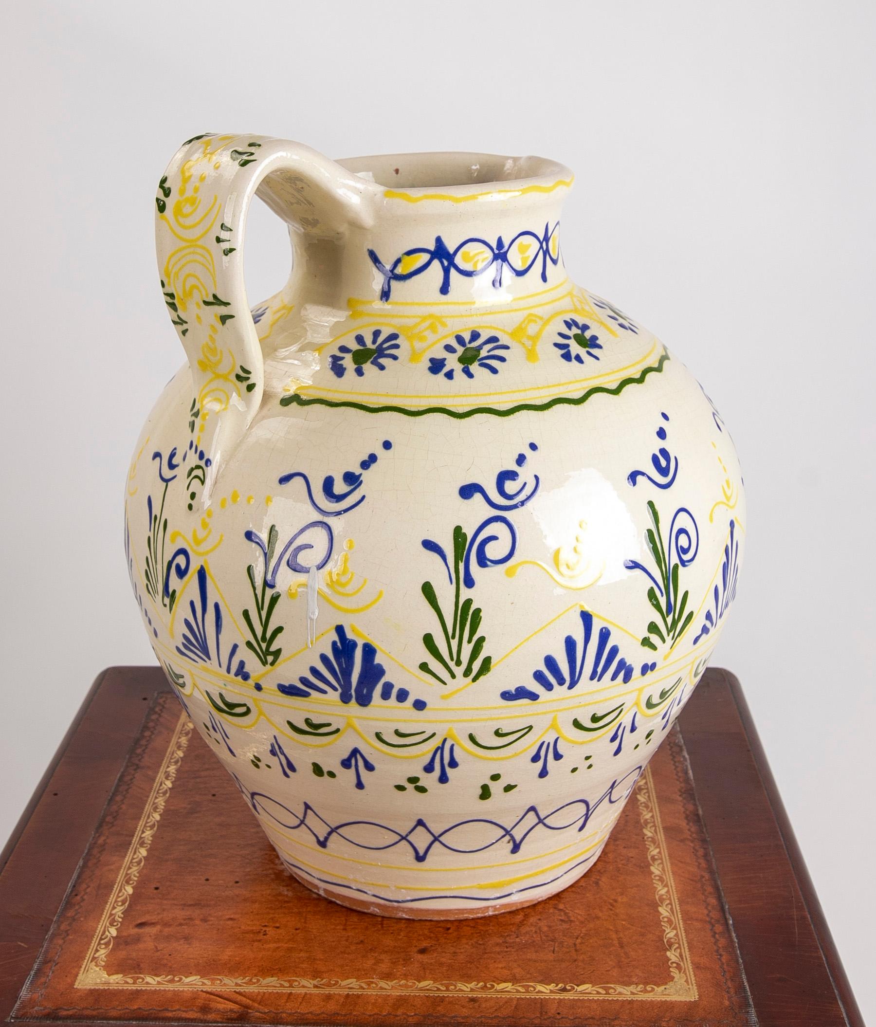 1980s Spanish Hand-Painted Ceramic Jug with Handle for Wine For Sale 2