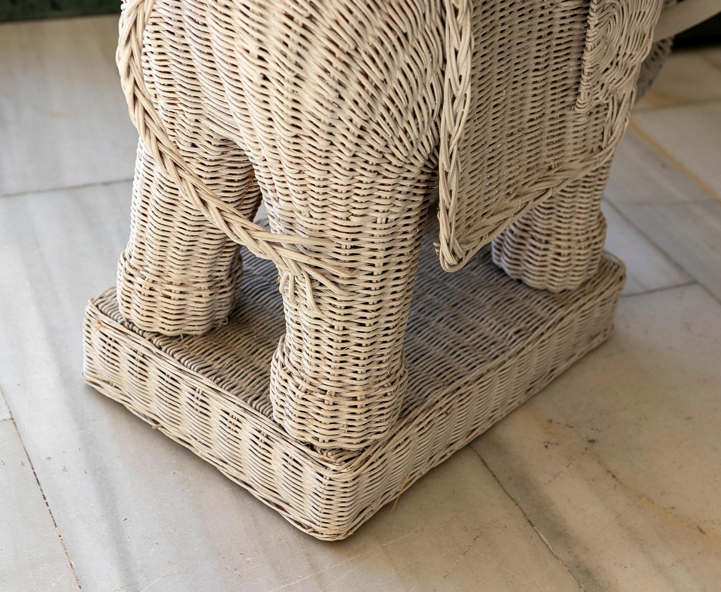 1980s Spanish Hand Woven Wicker Elephant Pedestal Table 11