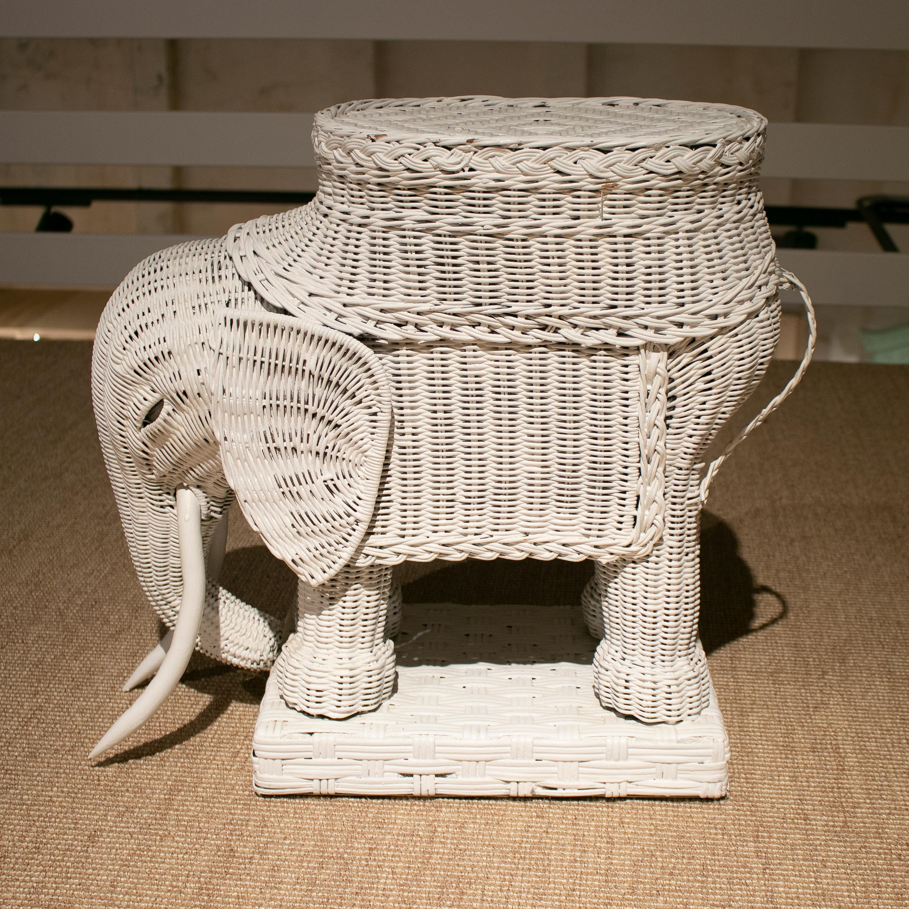 20th Century 1980s Spanish Hand Woven Wicker Elephant Pedestal Table