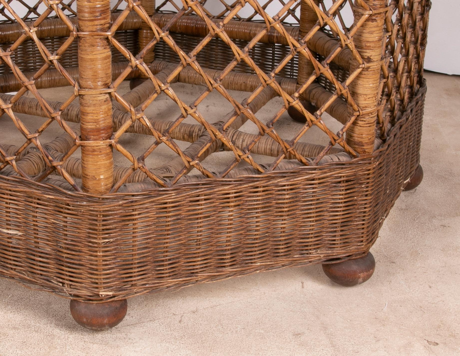 1980s Spanish Handmade Bamboo and Wicker Side Table  For Sale 8