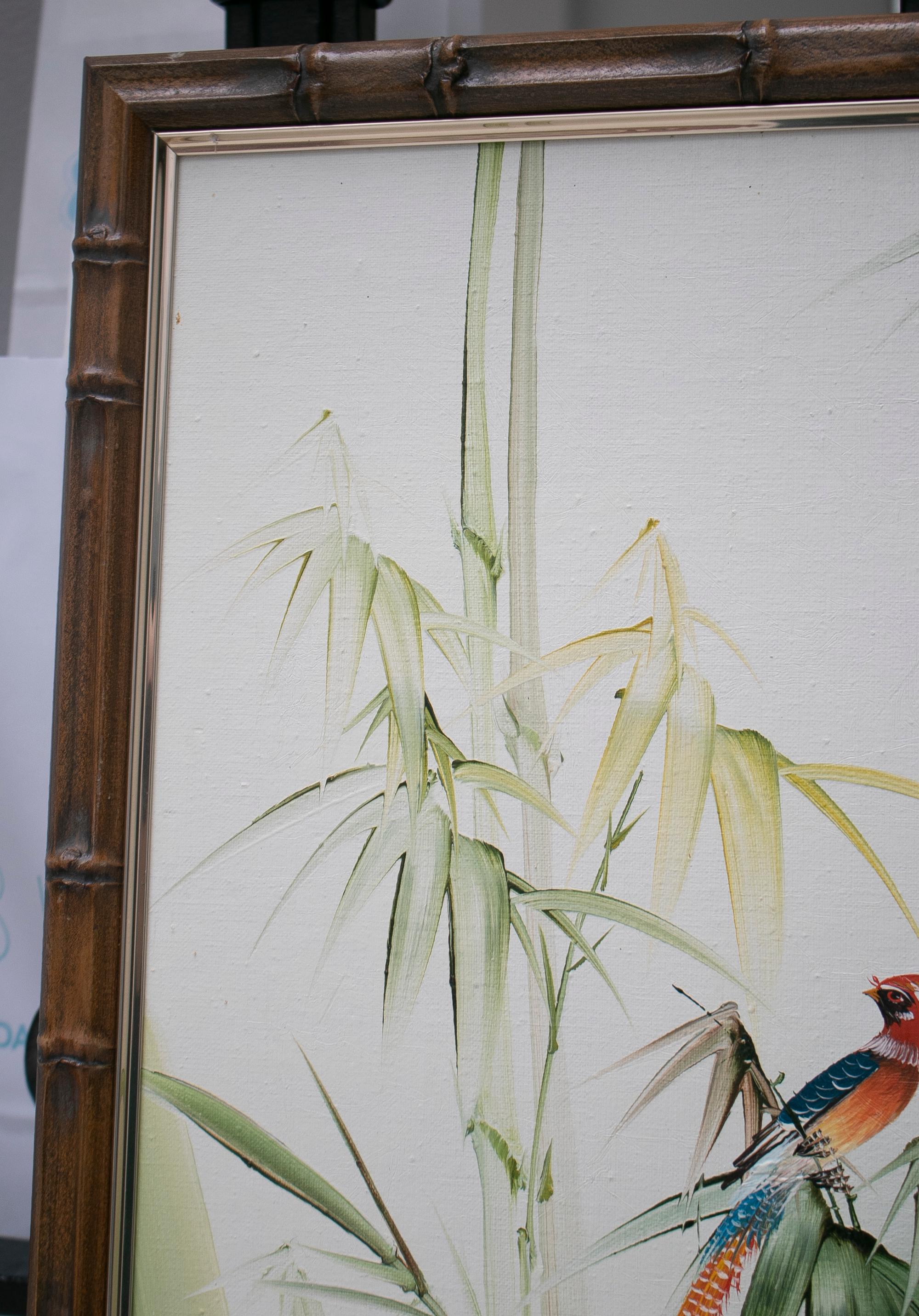 Peinture espagnole à l'huile sur toile des années 1980 représentant des oiseaux et un cadre en bambou en vente 2