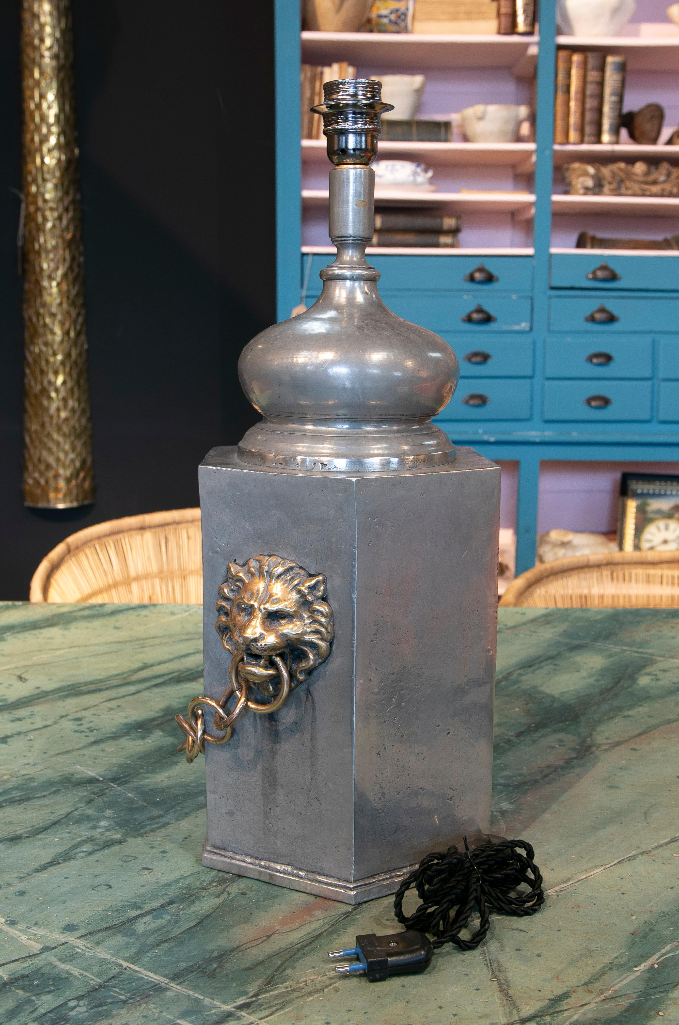 European 1980s Spanish Pewter & Bronze Table Lamp w/ Lion Head Macaroons