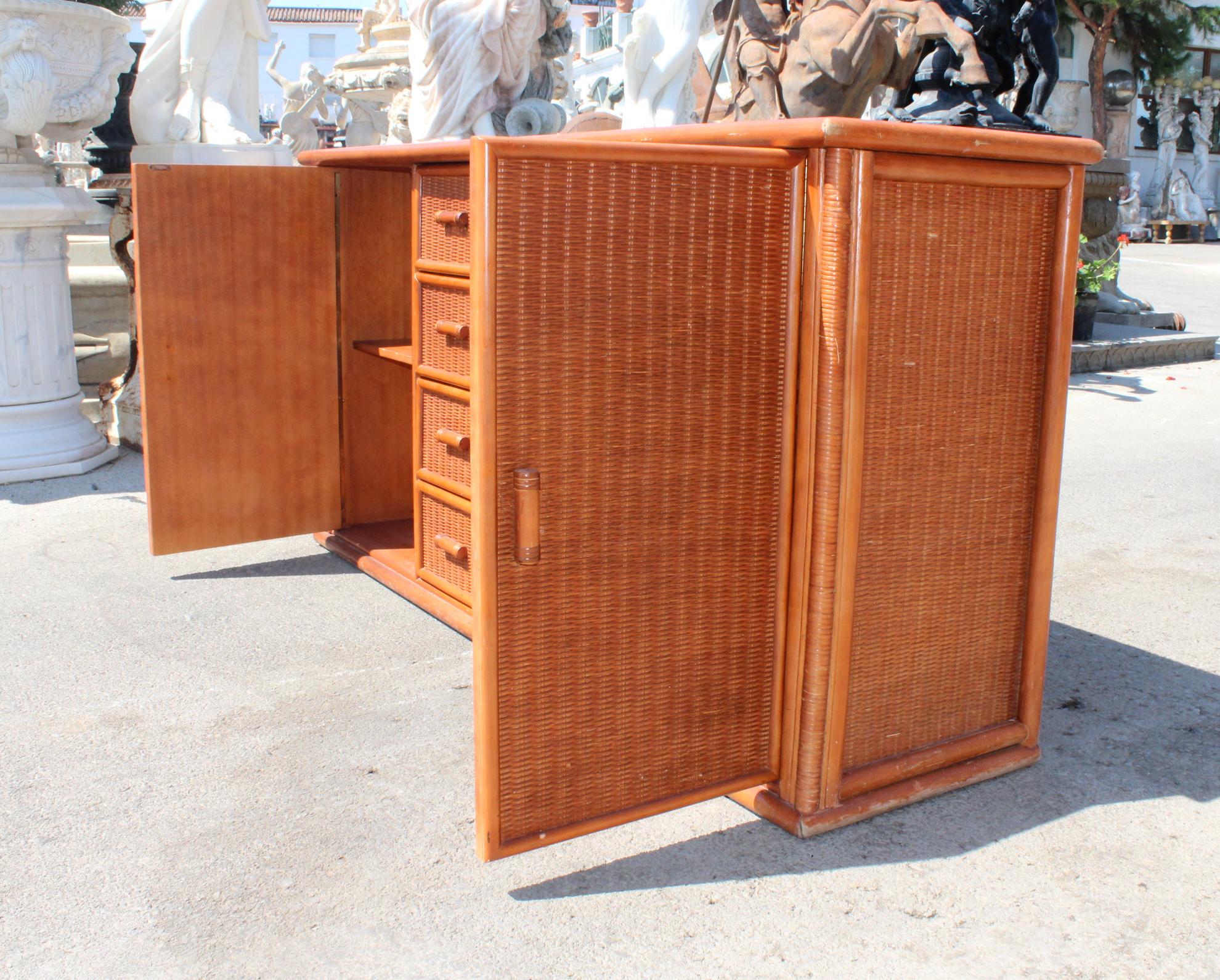 1980s Spanish Rattan and Wooden Console For Sale 2