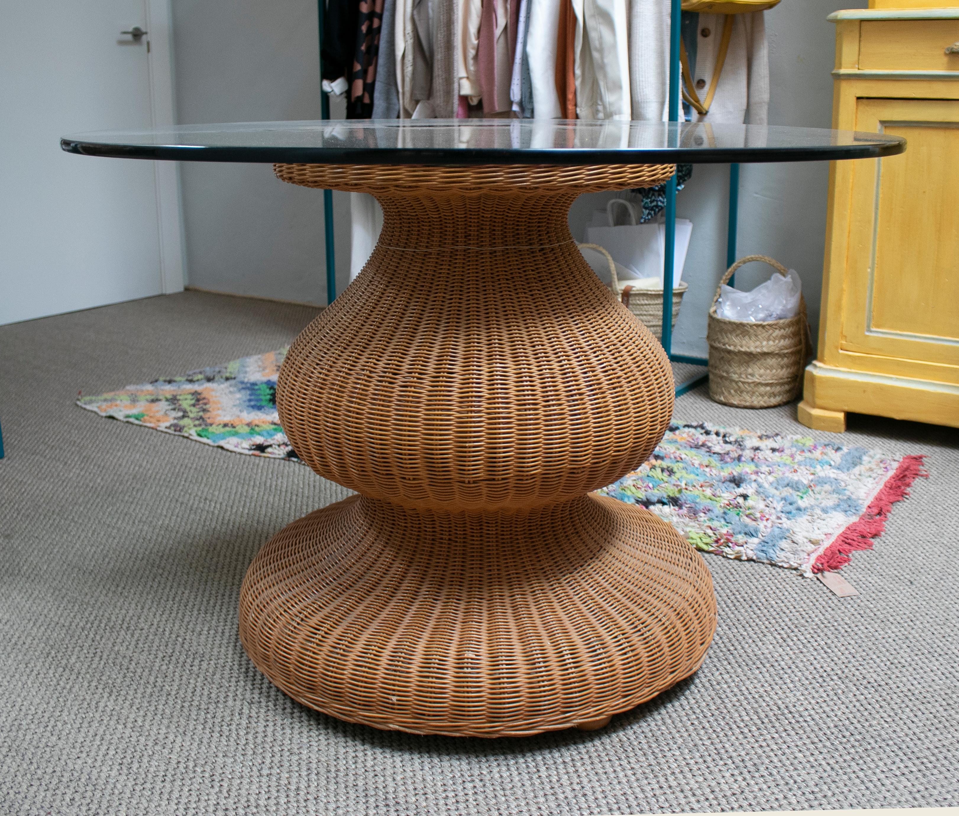 1980s Spanish Round Wicker Table with Glass Top 1
