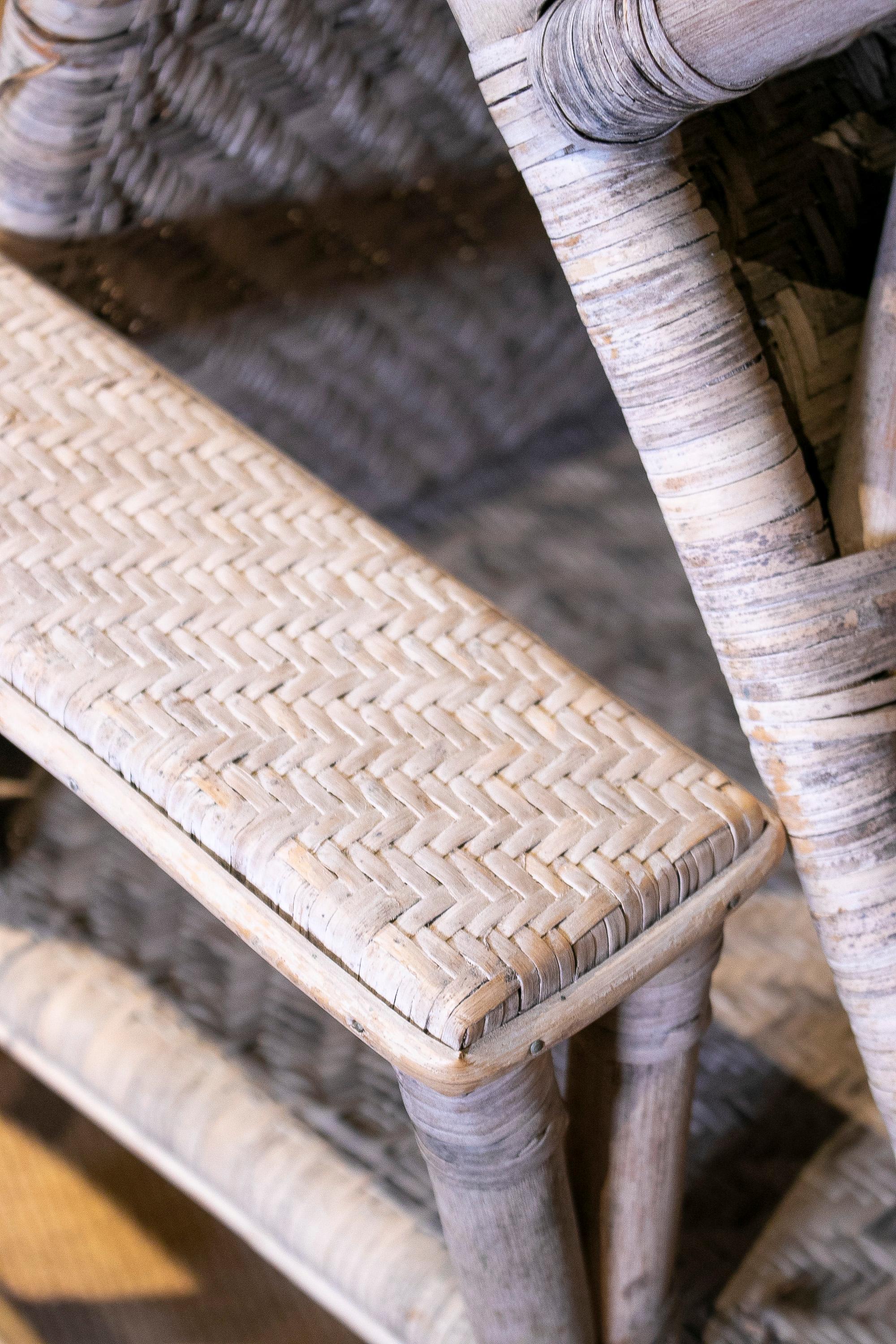 1980s Spanish White Bamboo & Wicker Folding Sunbathing Lounge Chair For Sale 1