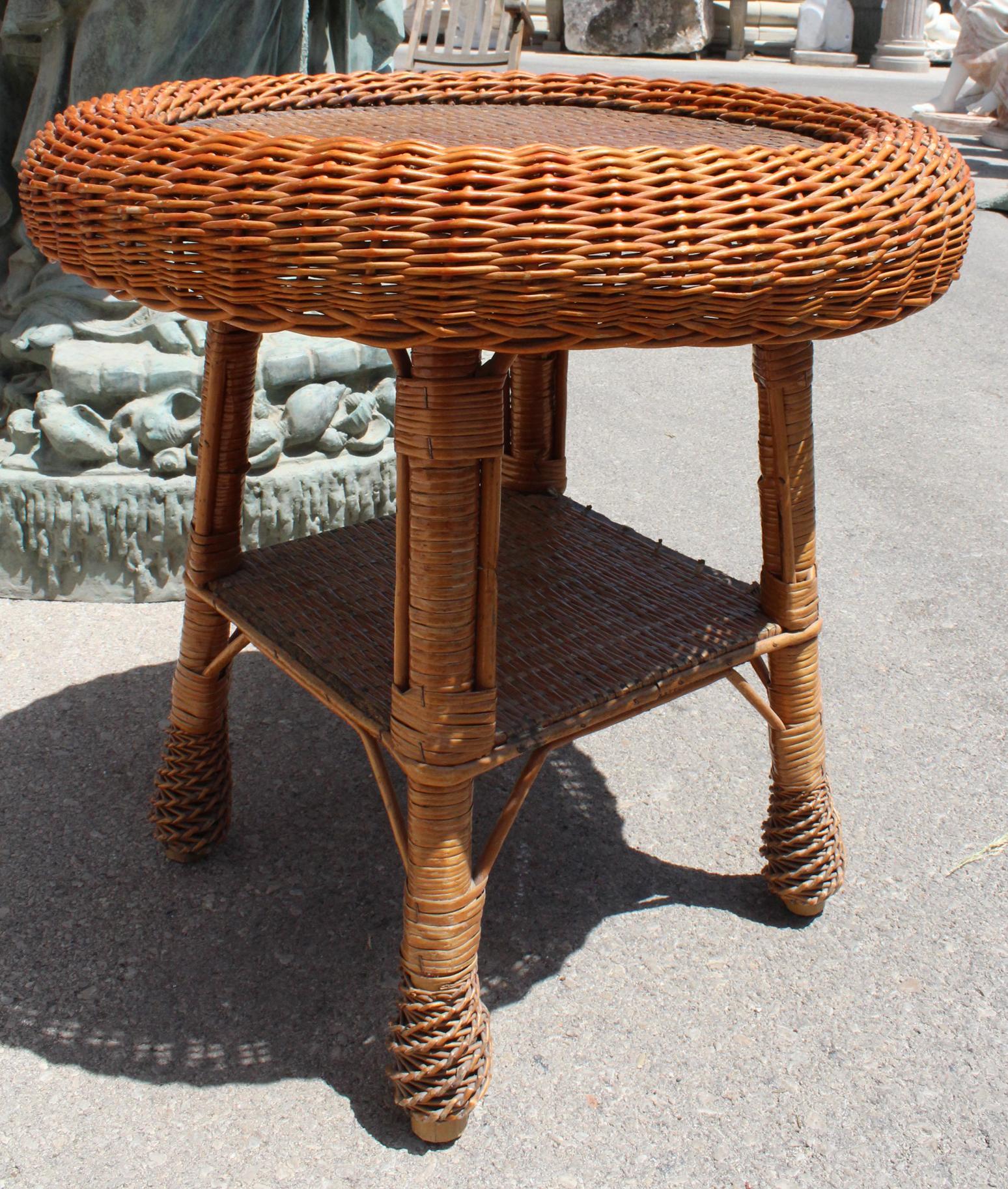 1980s Spanish Wicker Round Side Table In Good Condition In Marbella, ES