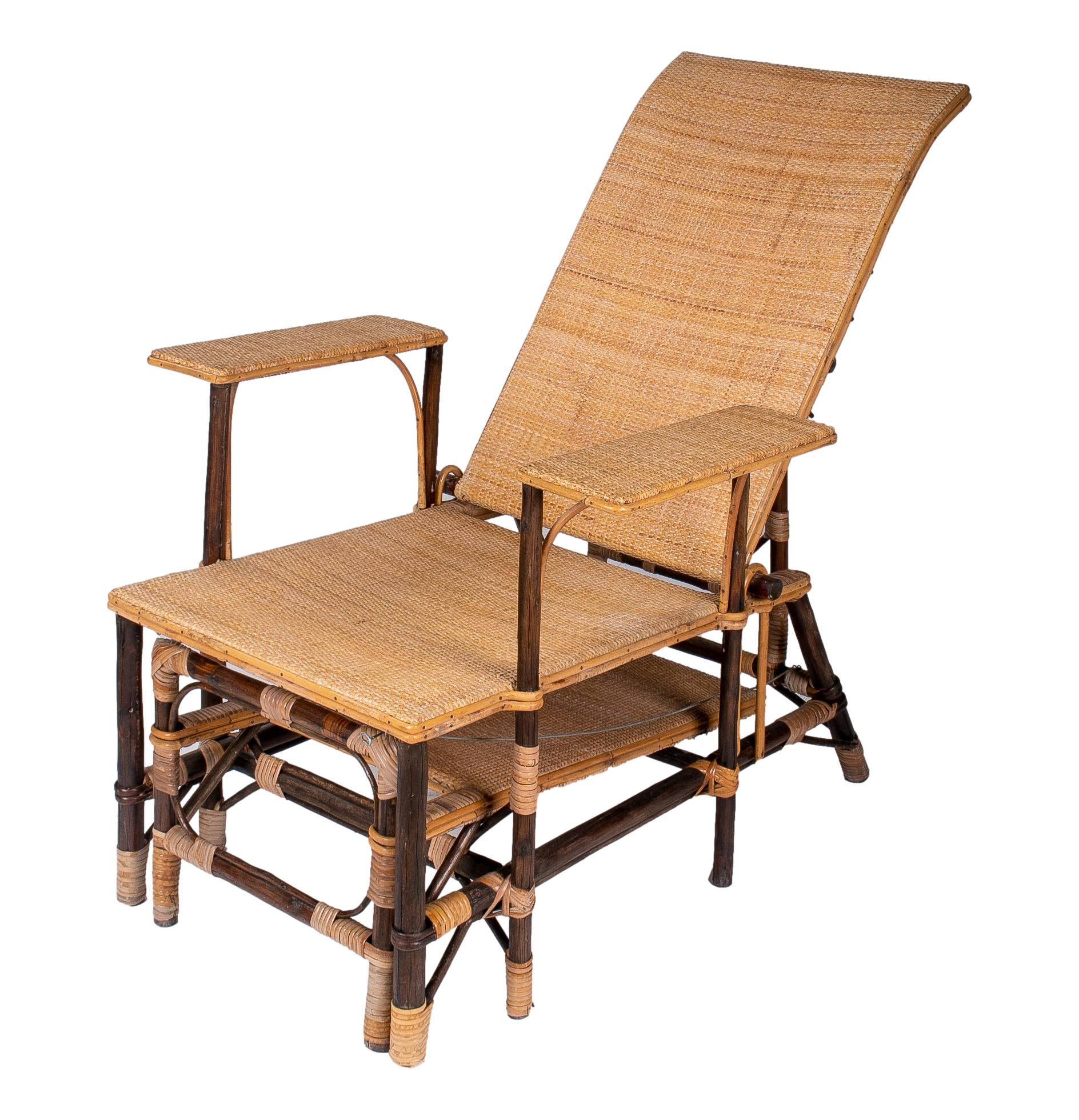 20th Century 1980s Spanish Woven Wicker & Bamboo Sunbathing Lounge Chair For Sale