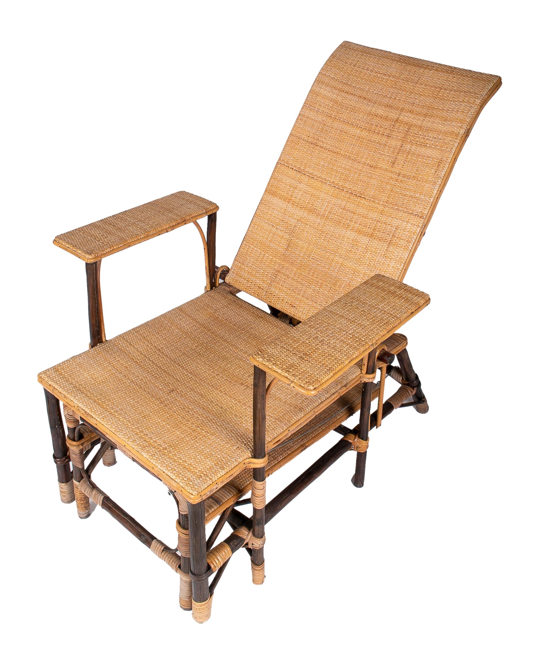 1980s Spanish Woven Wicker & Bamboo Sunbathing Lounge Chair For Sale 1