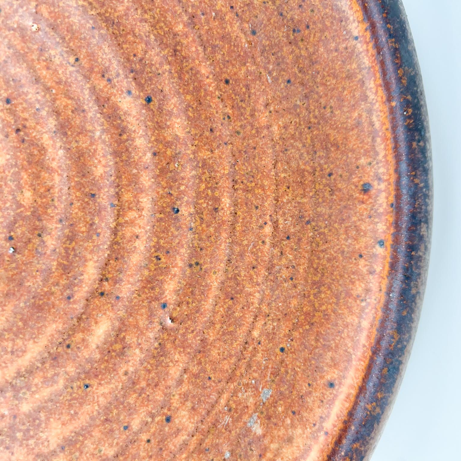 Modern 1980s Speckled Round Brown Stoneware Pottery Plate Artist Melching For Sale