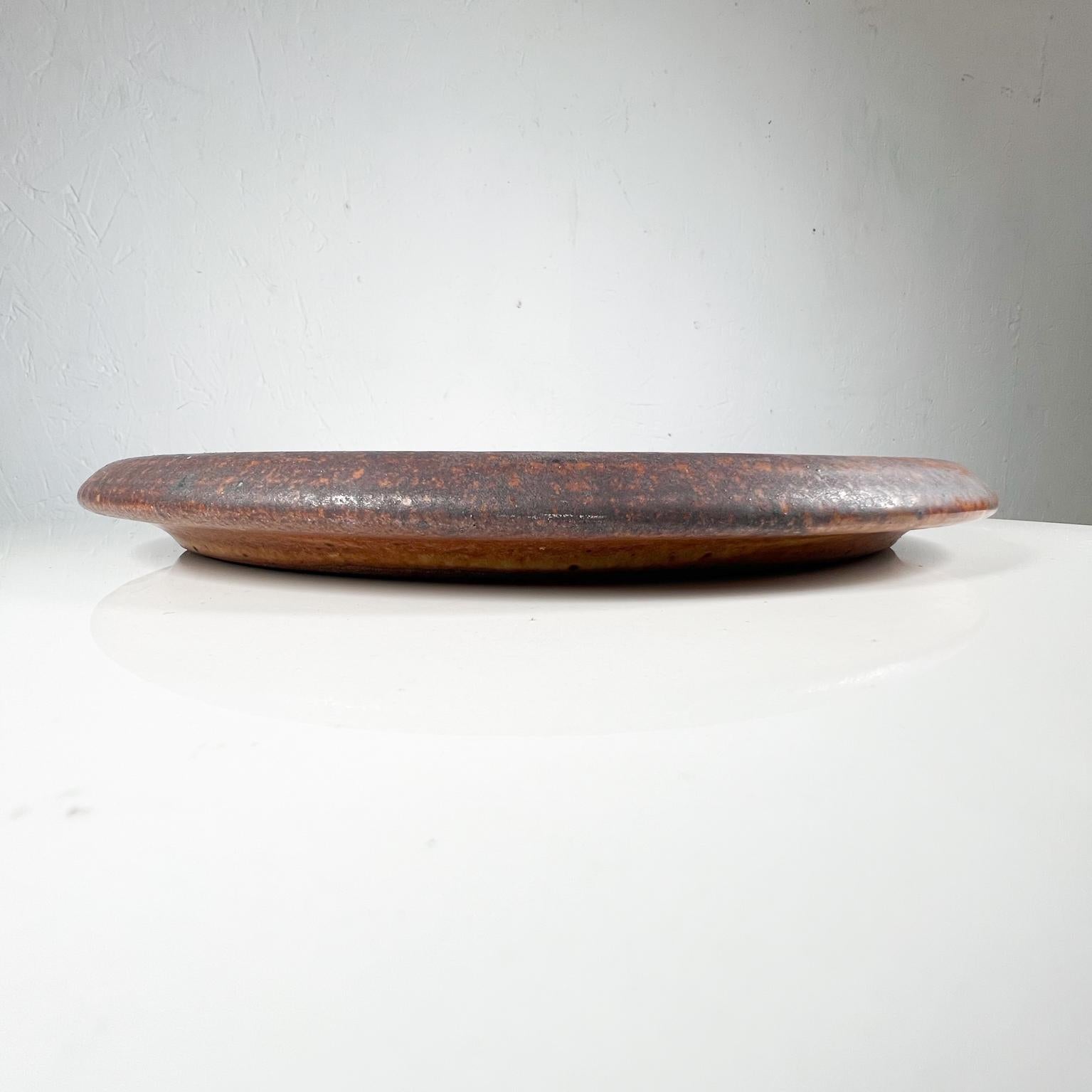 1980s Speckled Round Brown Stoneware Pottery Plate Artist Melching For Sale 1