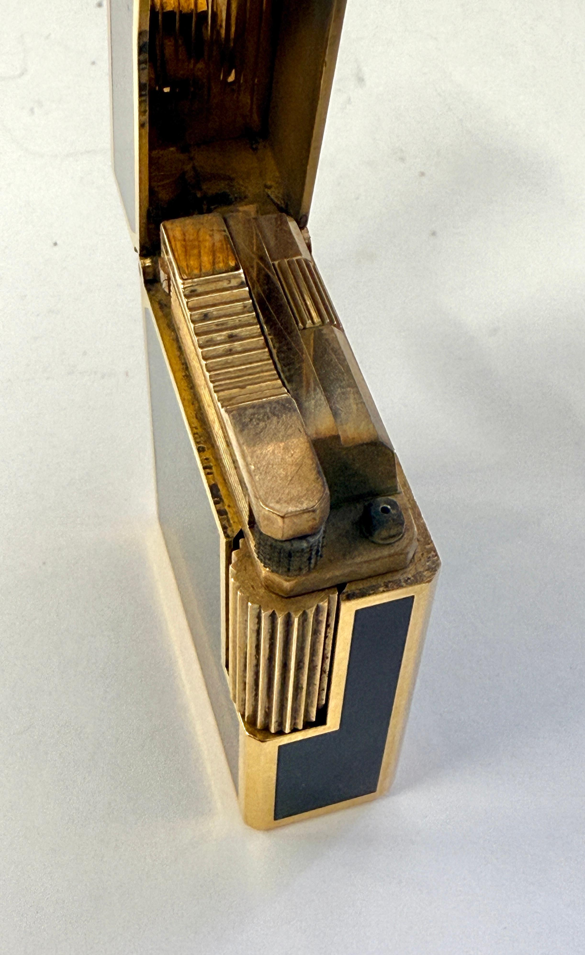 1980’s S.T. DuPont Laque de Chine Gold Plated Lighter with Box and Papers 6