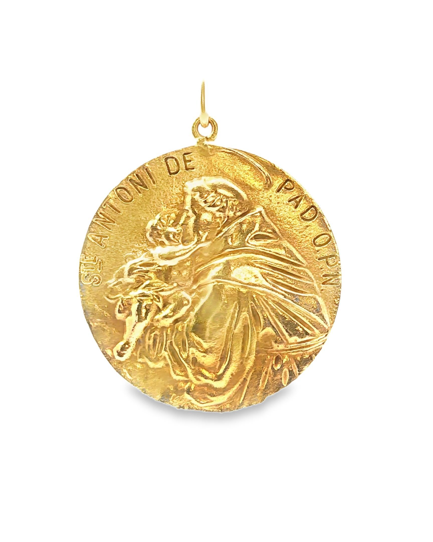 Donna Medaglione di San Francesco e Sant'Antonio del 1980 in oro 14k in vendita