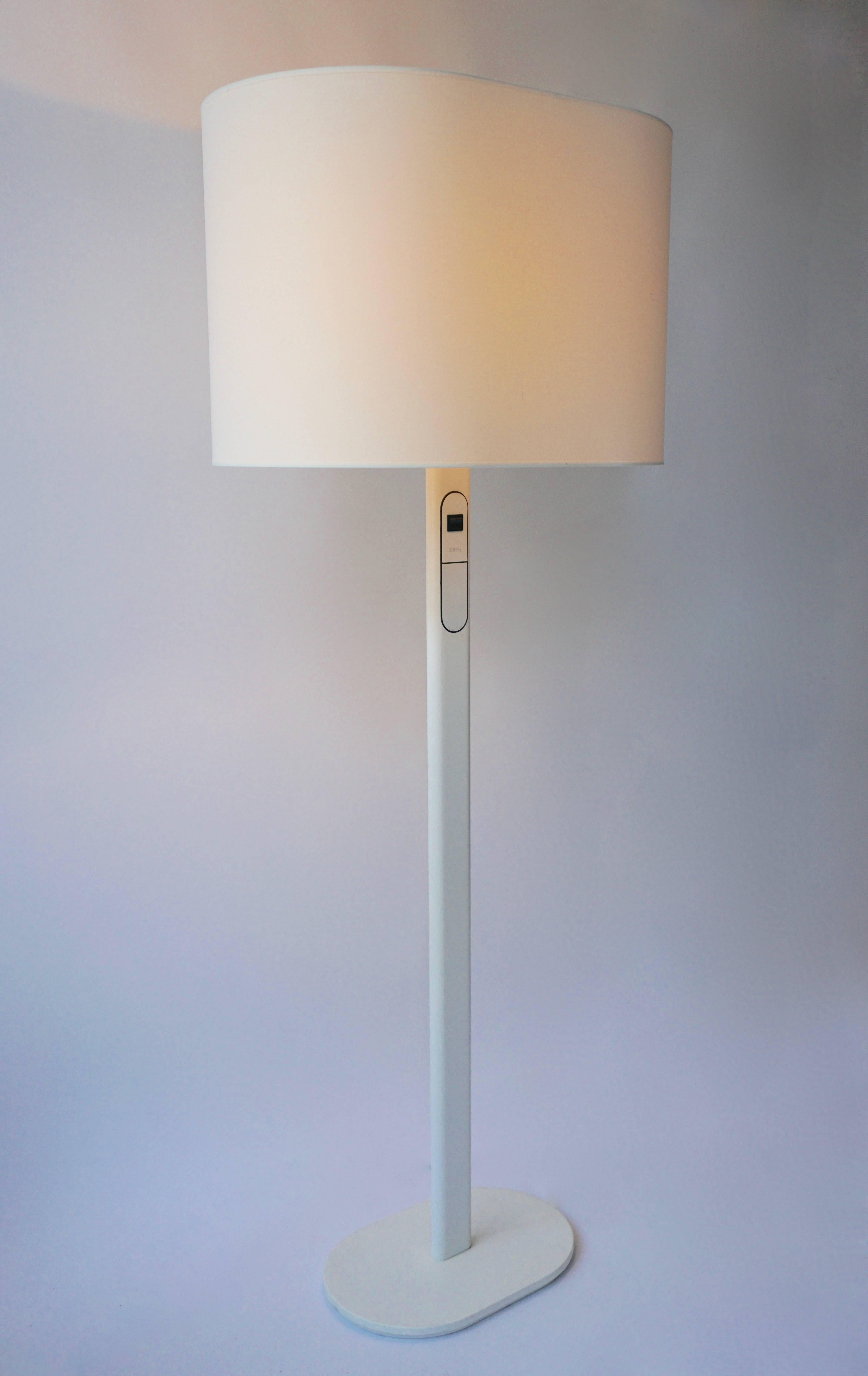 Mid-Century Modern 1980s Staff White Floor Lamp For Sale