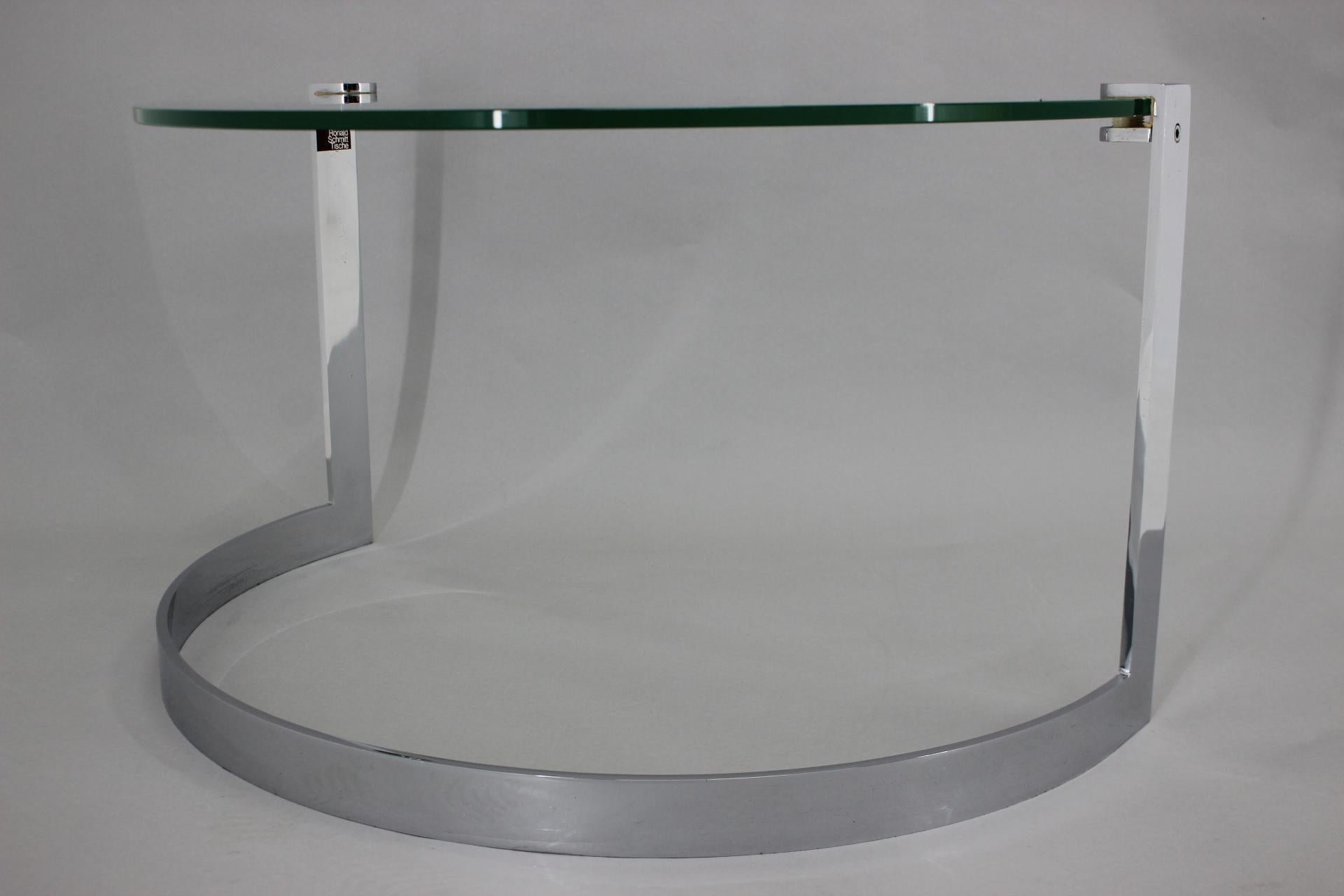 1980s Steel and Glass Side Table by Friedrich Moller for Ronald Schmitt Tische In Good Condition For Sale In Praha, CZ