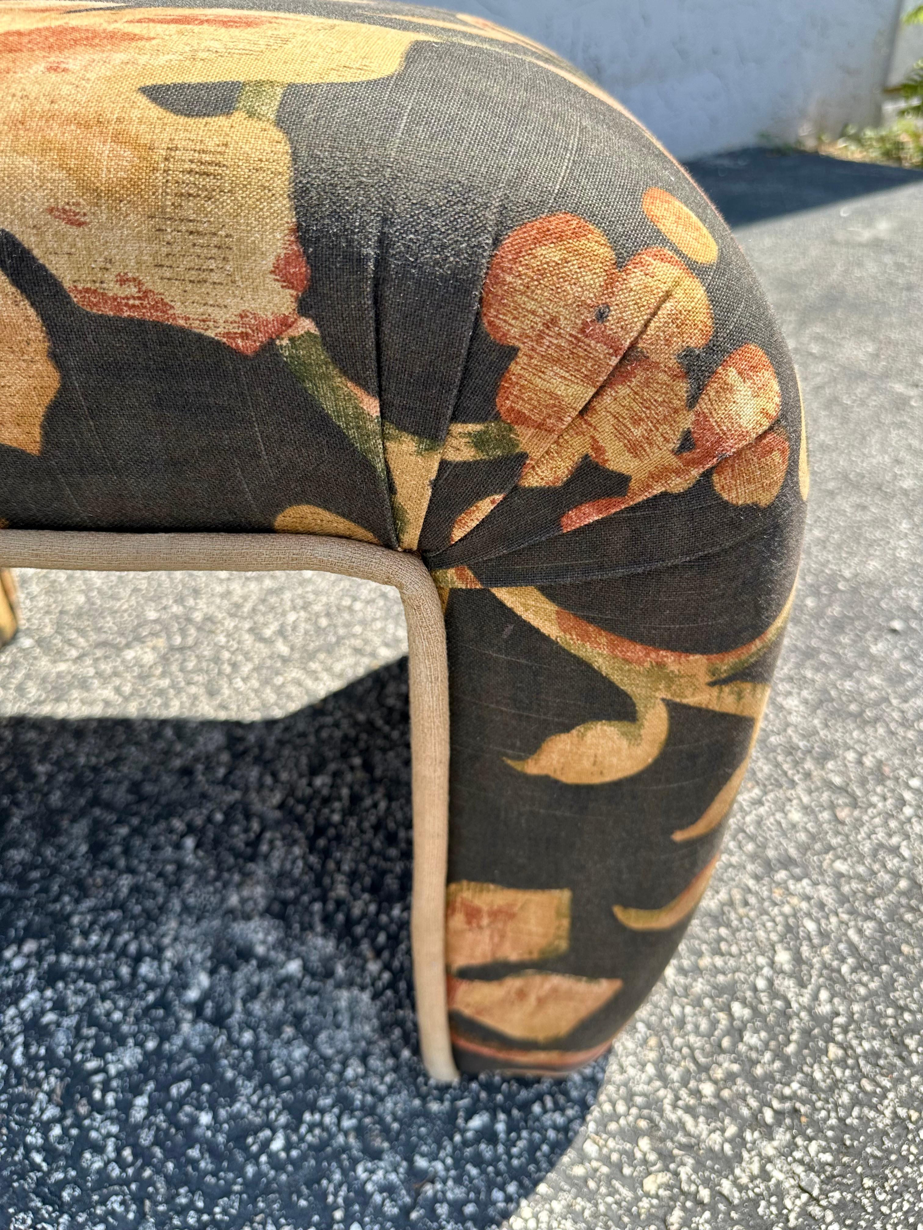 1980 Steve Chase Waterfall Black Gold Floral Chintz Benches Stools , Set of 2 en vente 1