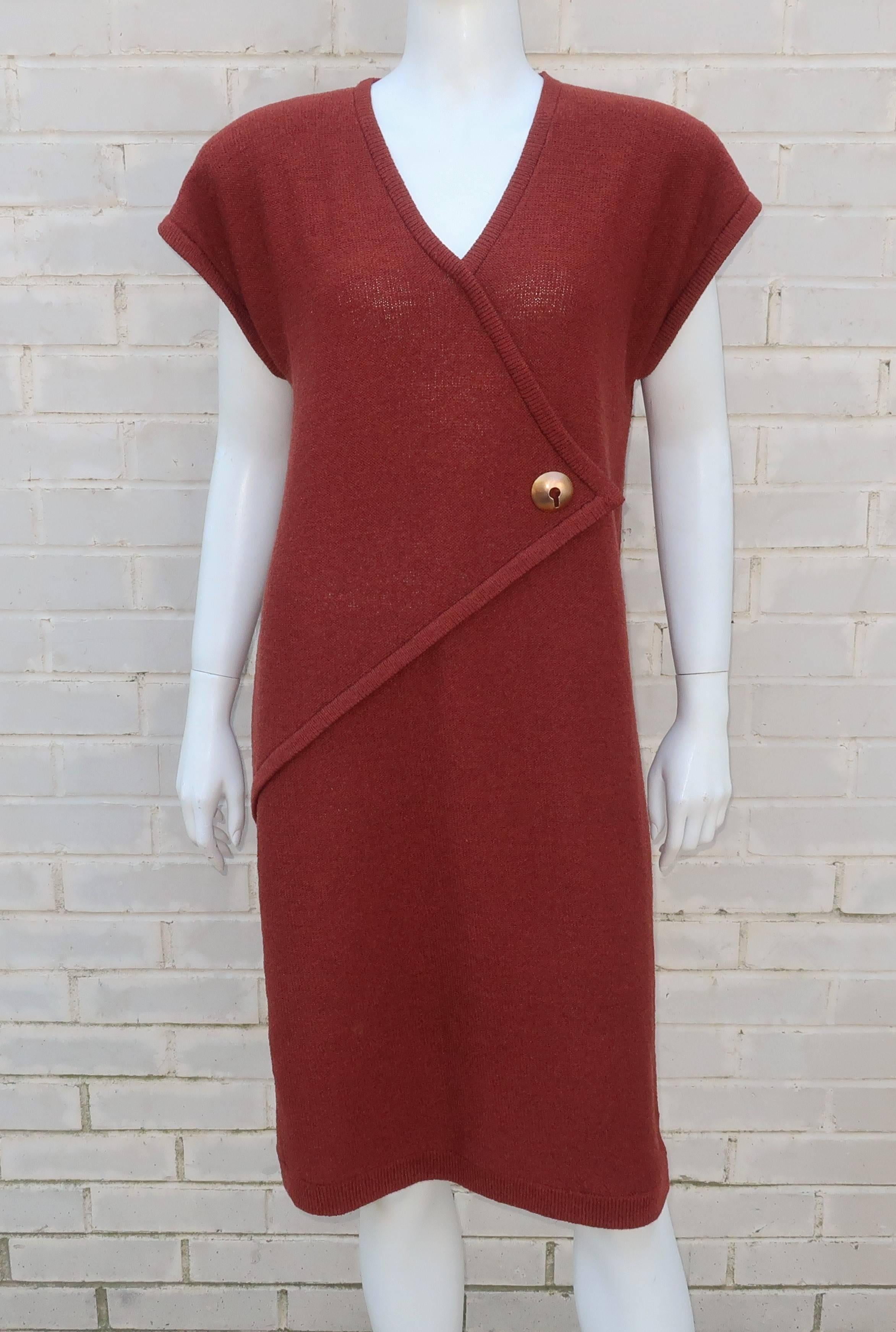 You will love this simple Steve Fabrikant knit sheath dress with architectural elements and a well placed whimsical keyhole button.  Mr. Fabrikant trained as an architect and incorporated sculptural characteristics to his high quality knitwear ...
