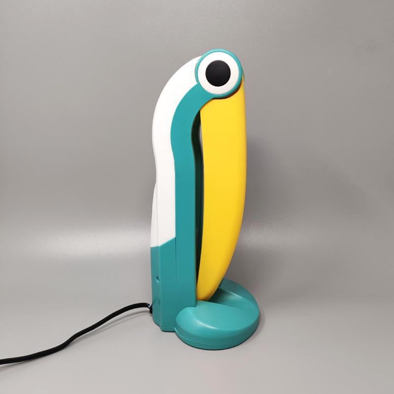 1980s Stunning original Toucan table lamp by H.T. Huang for Lenoir. The lamp works perfectly and is in excellent condition. This lamp is iconic.
Dimensions:
5,51 x 4,72 x 11,81 H inches
L 14 cm x 12 P cm x 30 H cm.