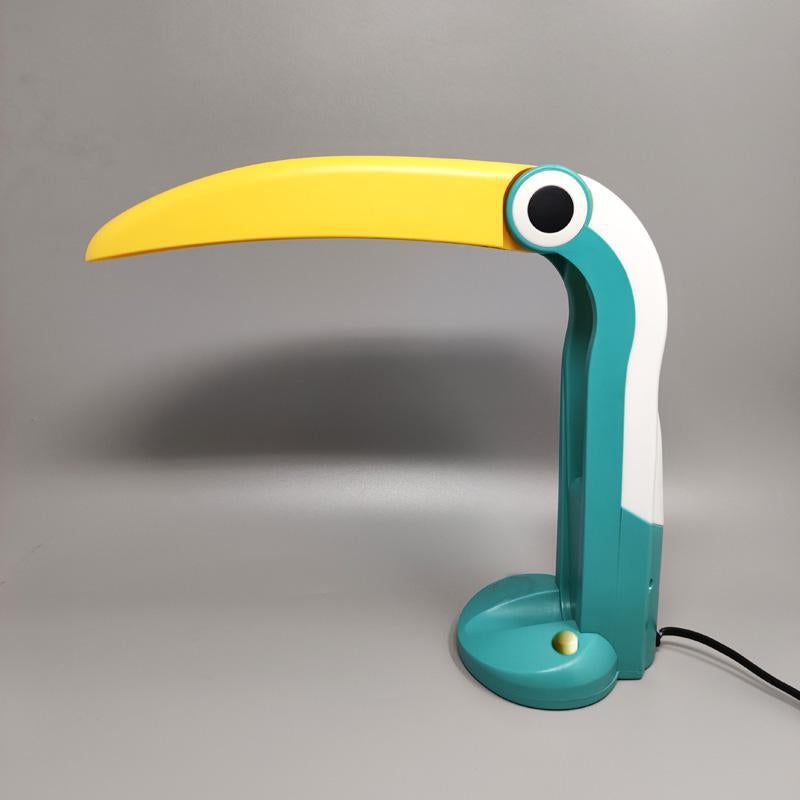 Superbe lampe de bureau toucan des années 1980 par H.T. Huang pour Lenoir Excellent état - En vente à Milano, IT