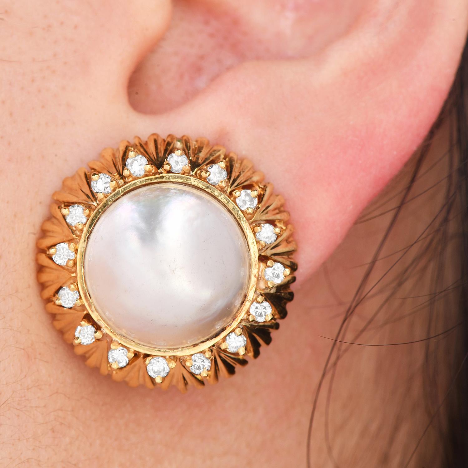  1980's Sunflower Diamond Pearl 18k Gold Clip-on Stud Earrings For Sale 4