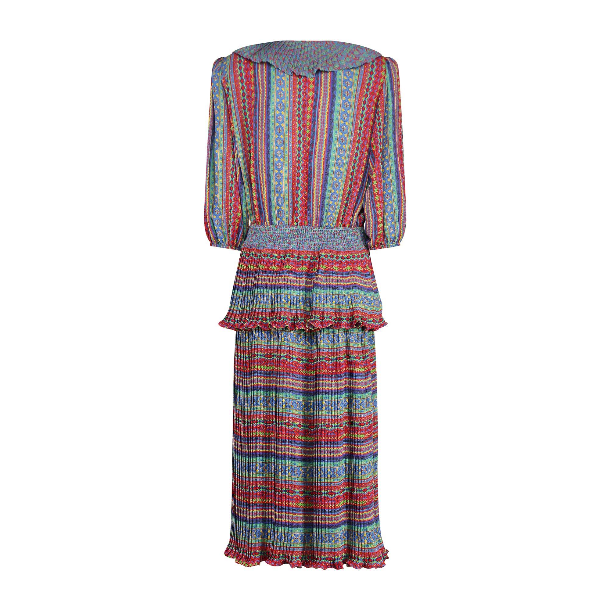 Gray 1980s Susan Fryer Geometric Print Dress with Smocking For Sale