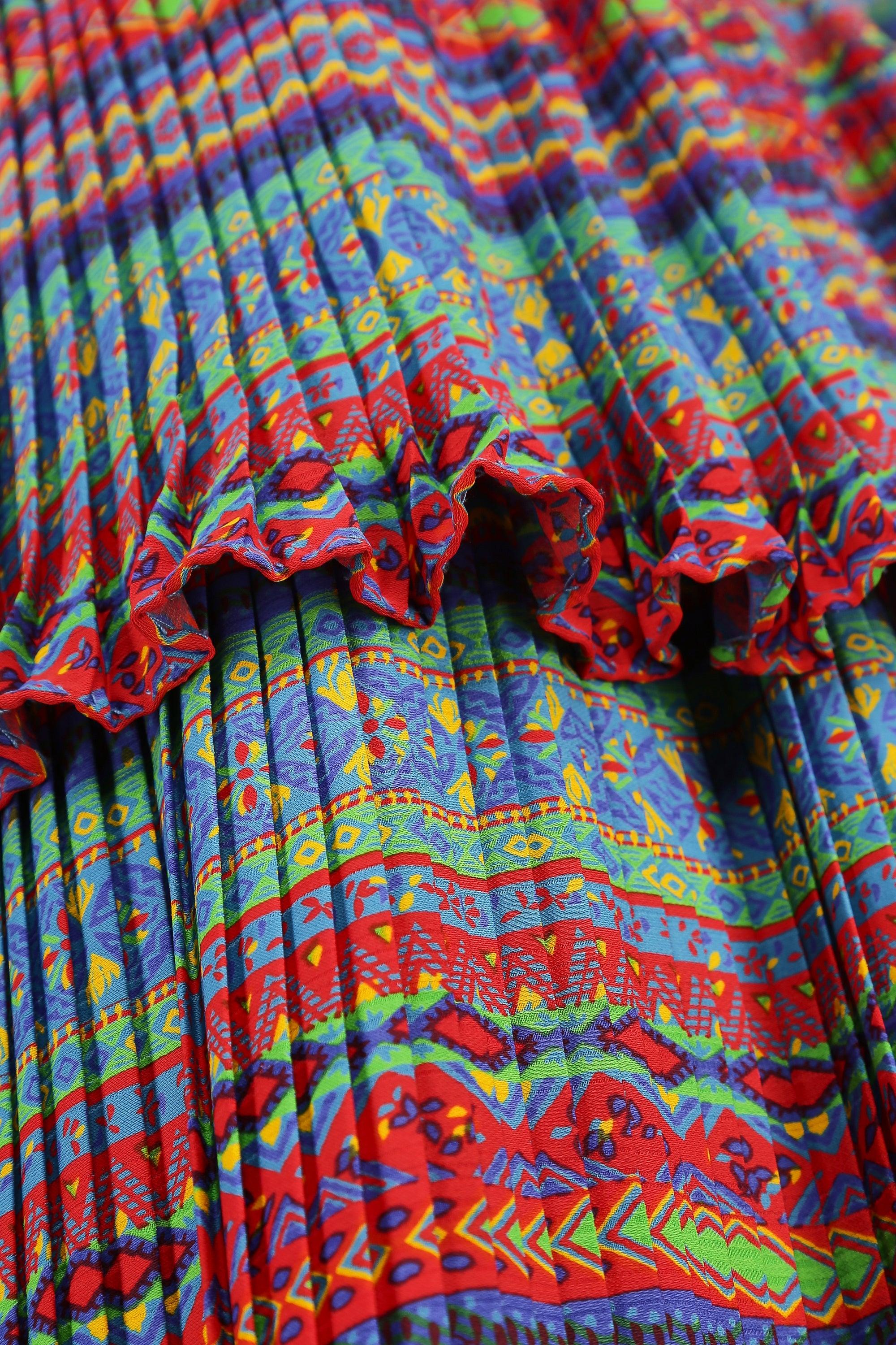 1980s Susan Fryer Geometric Print Dress with Smocking In Excellent Condition For Sale In London, GB