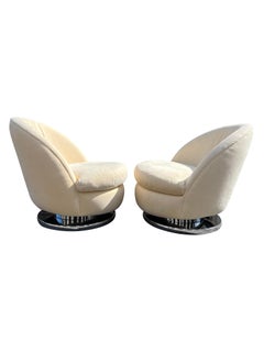 1980s Swivel Tilt Chairs by Milo Baughman for Thayer Coggin in Cream a Pair
