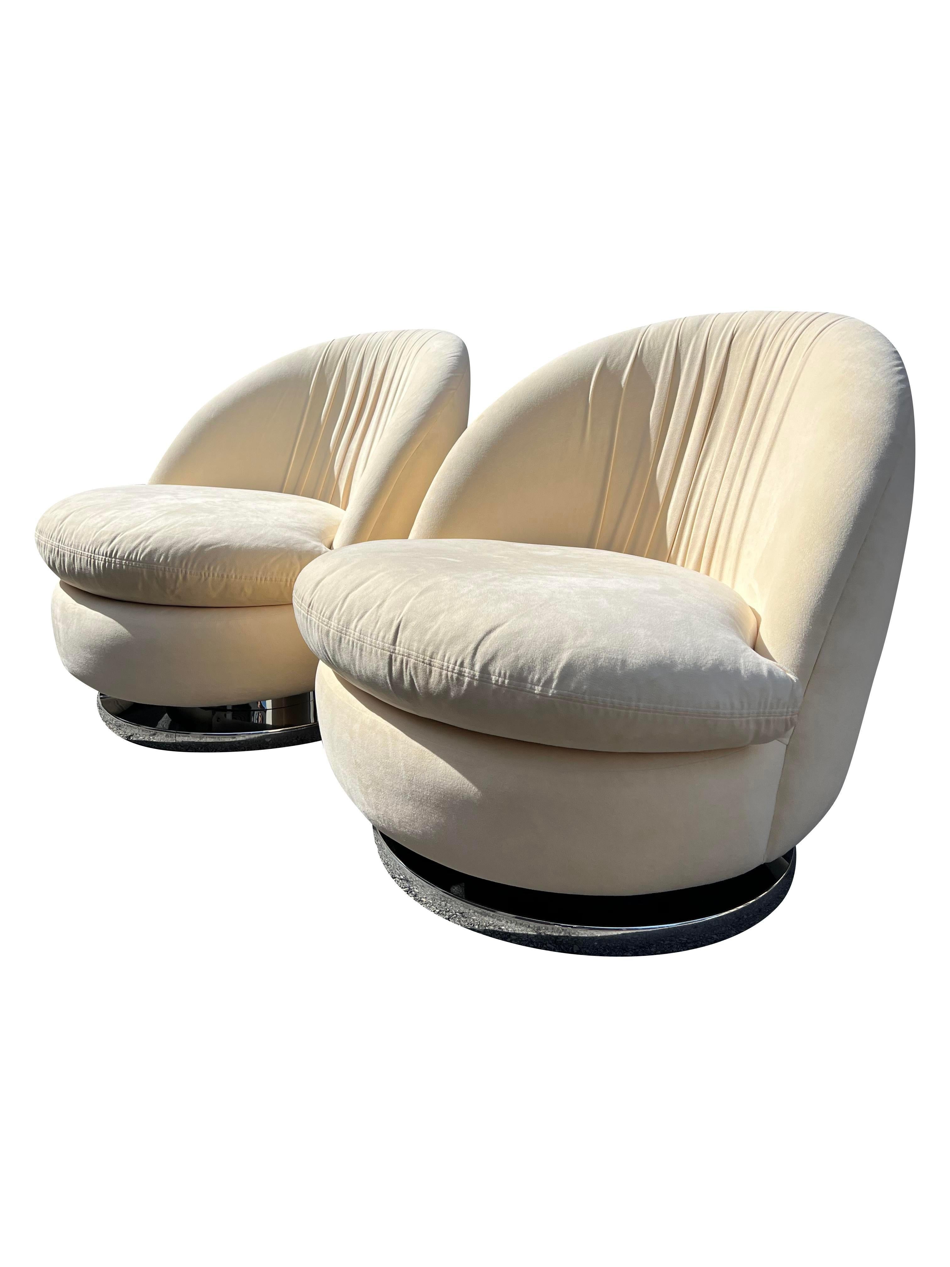 Moderne Paire de chaises pivotantes des années 1980 de Milo Baughman pour Thayer Coggin en vente