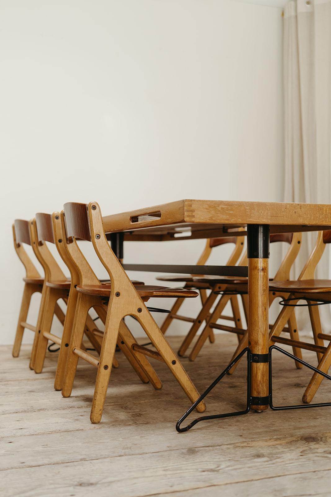 Mesa y 6 sillas de los años 80, del diseñador francés Marc Held finales del siglo XX en venta