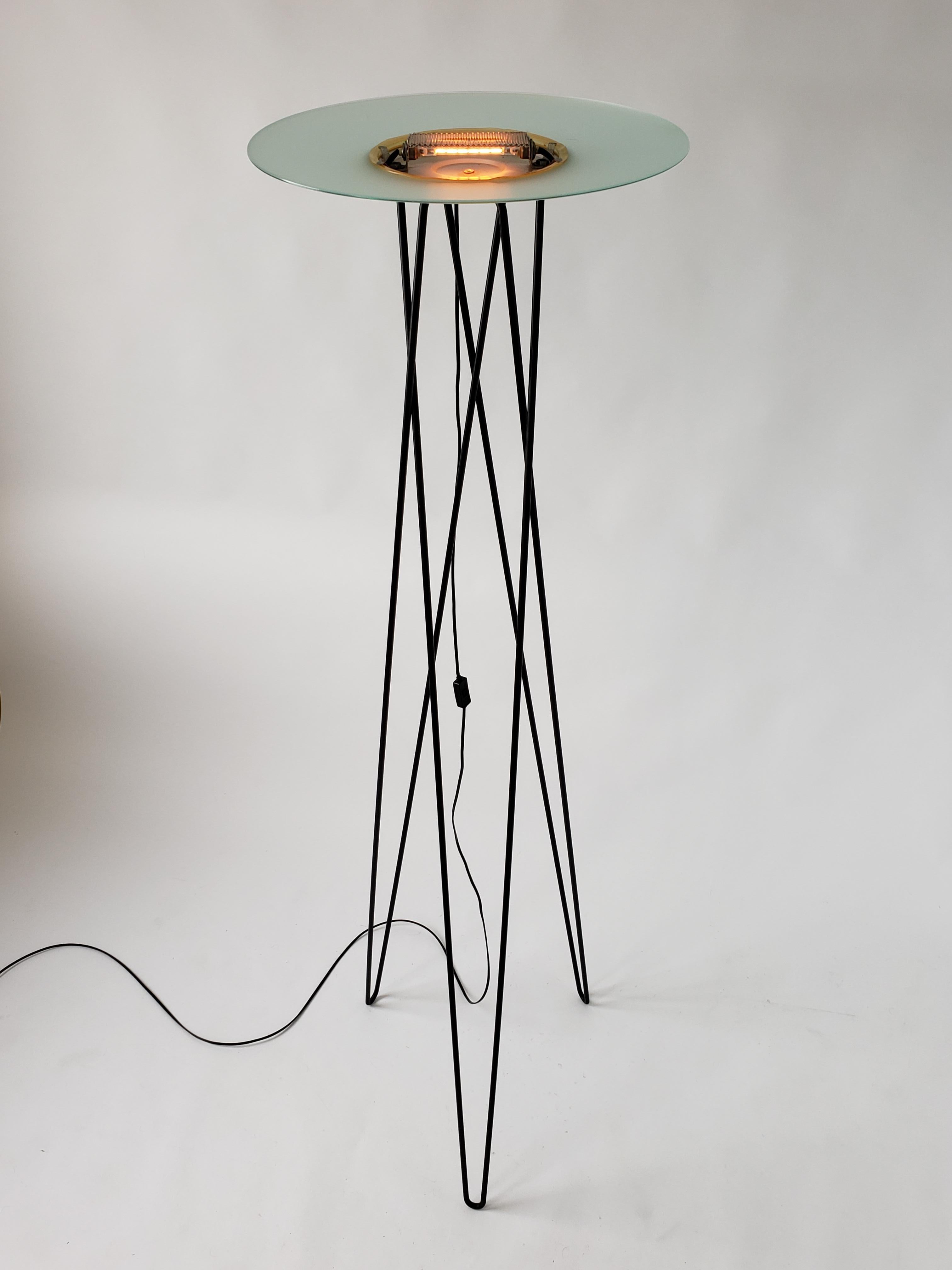 Enameled 1980s Tall Halogen Floor Lamp with Hairpin Leg, Italy For Sale