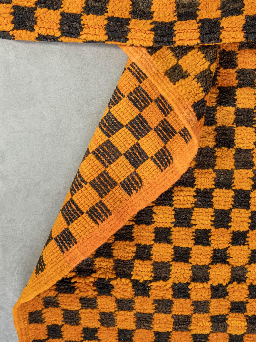 1980s, Taznakht Berber Rug 100% Wool Handmade In Good Condition For Sale In Neuss, NW