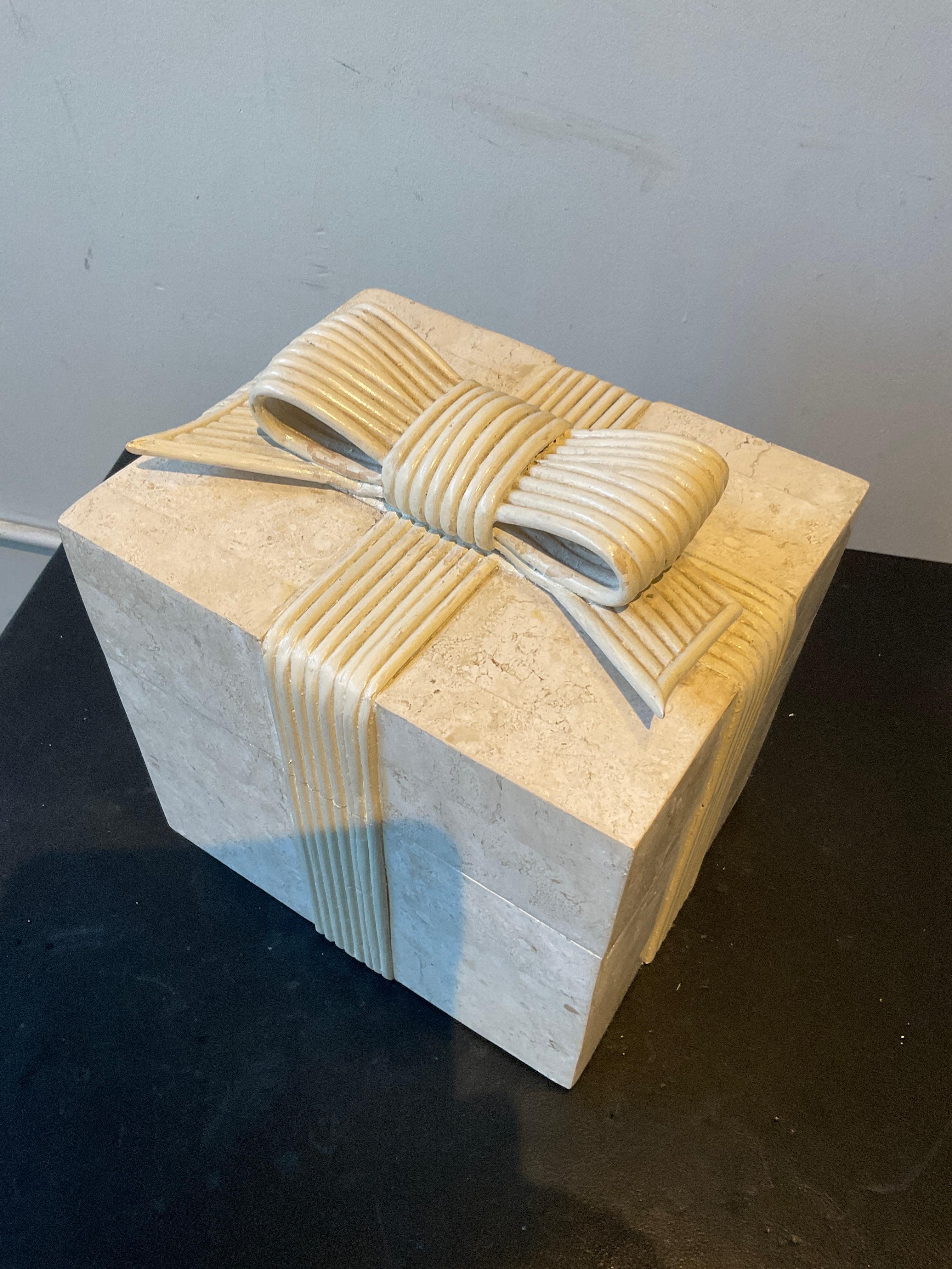 1980s Tessellated Stone Box With Wood Ribbon In Good Condition For Sale In Tarrytown, NY