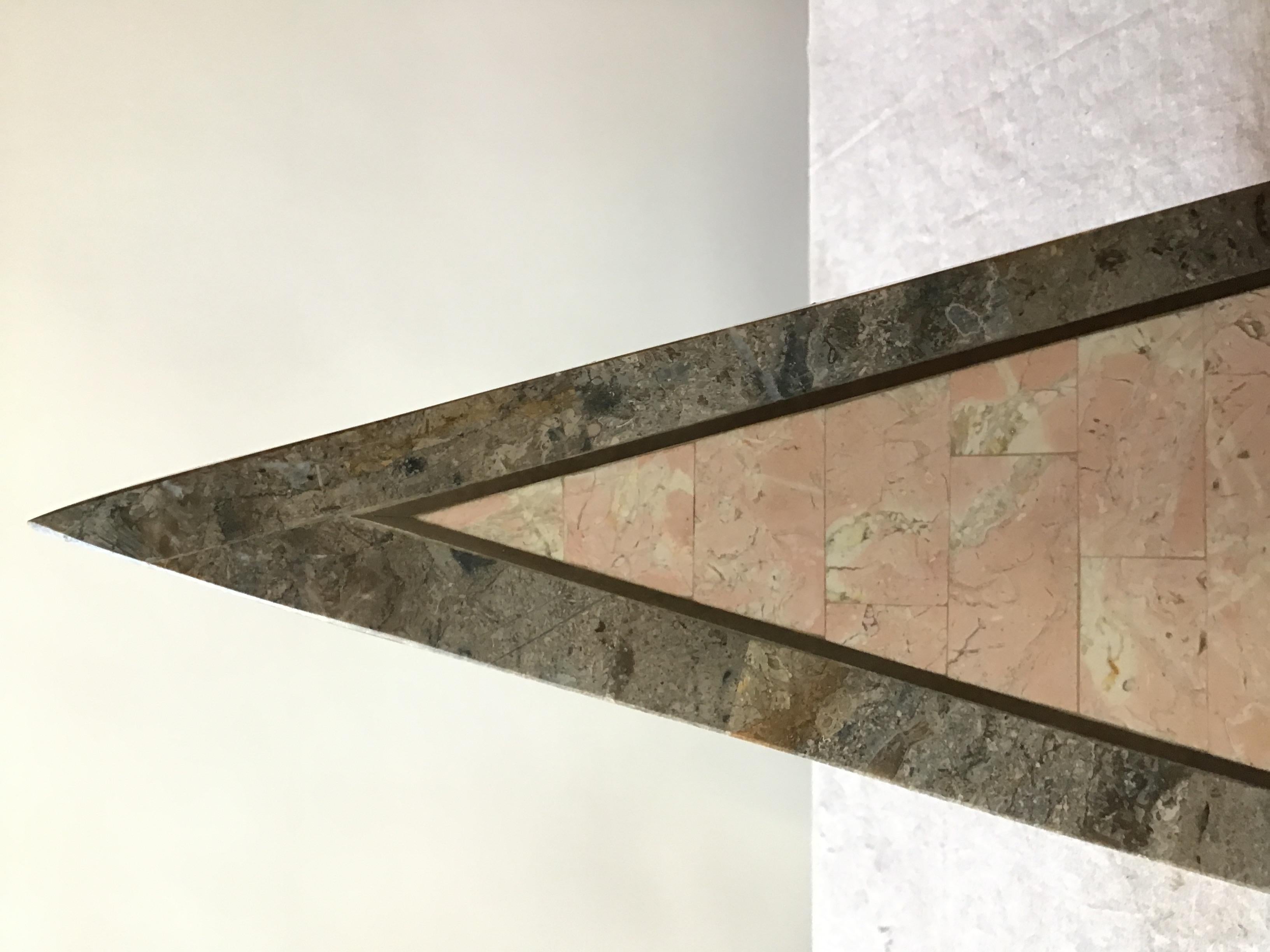 1980s Tessellated Stone Obelisk With Brass Inlay In Good Condition For Sale In Tarrytown, NY